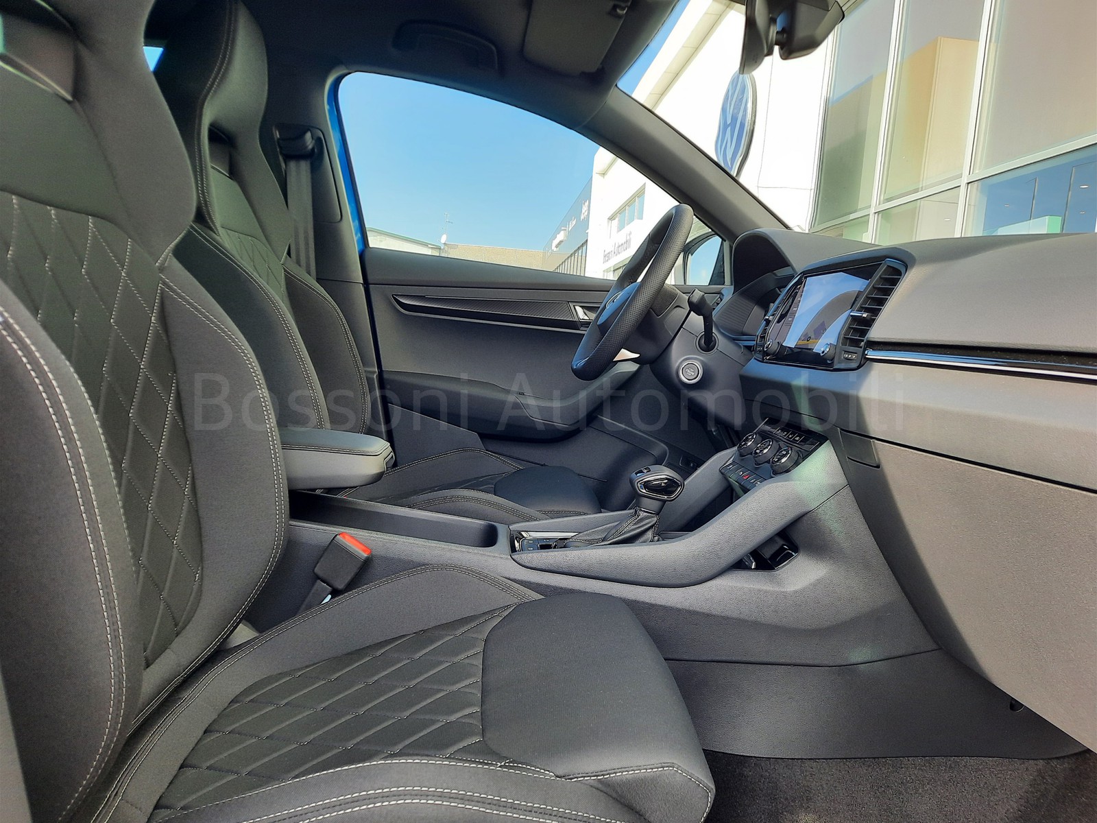 9 - Skoda Karoq 2.0 tdi evo scr 150cv sportline dsg