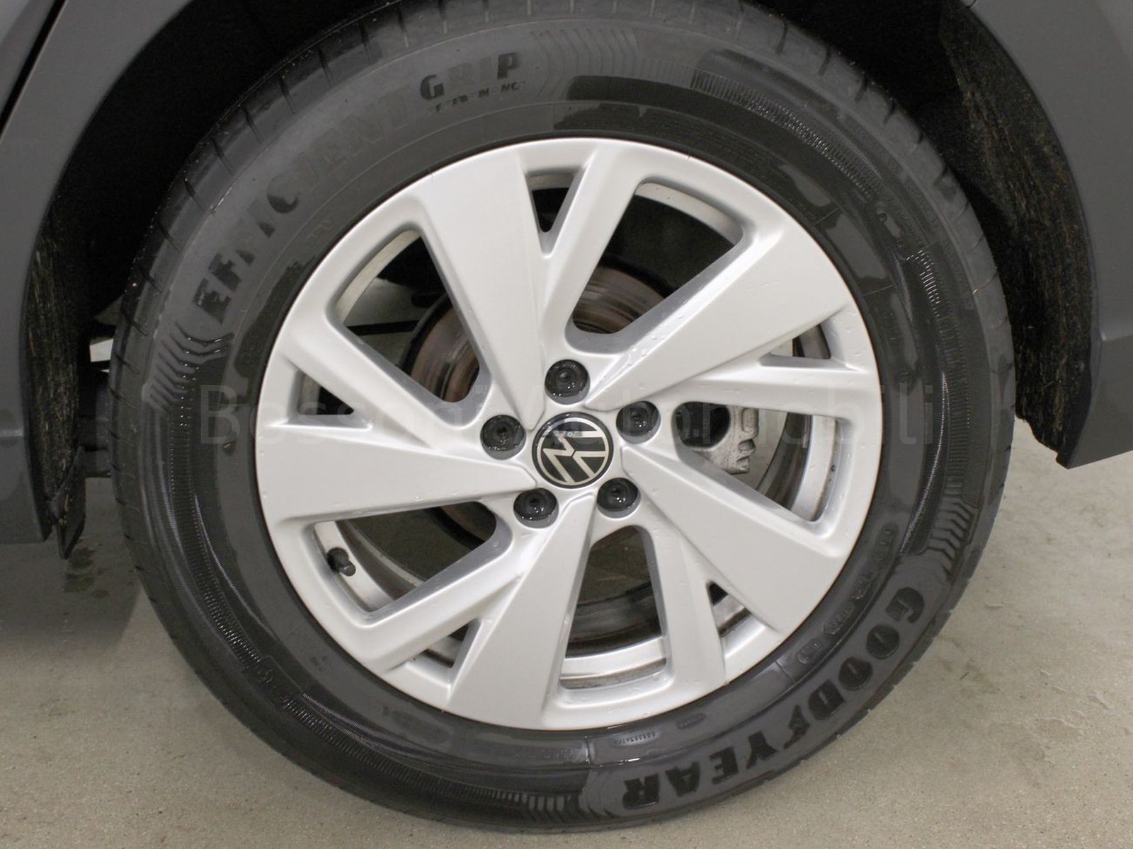 12 - Volkswagen Taigo 1.0 tsi 110cv life