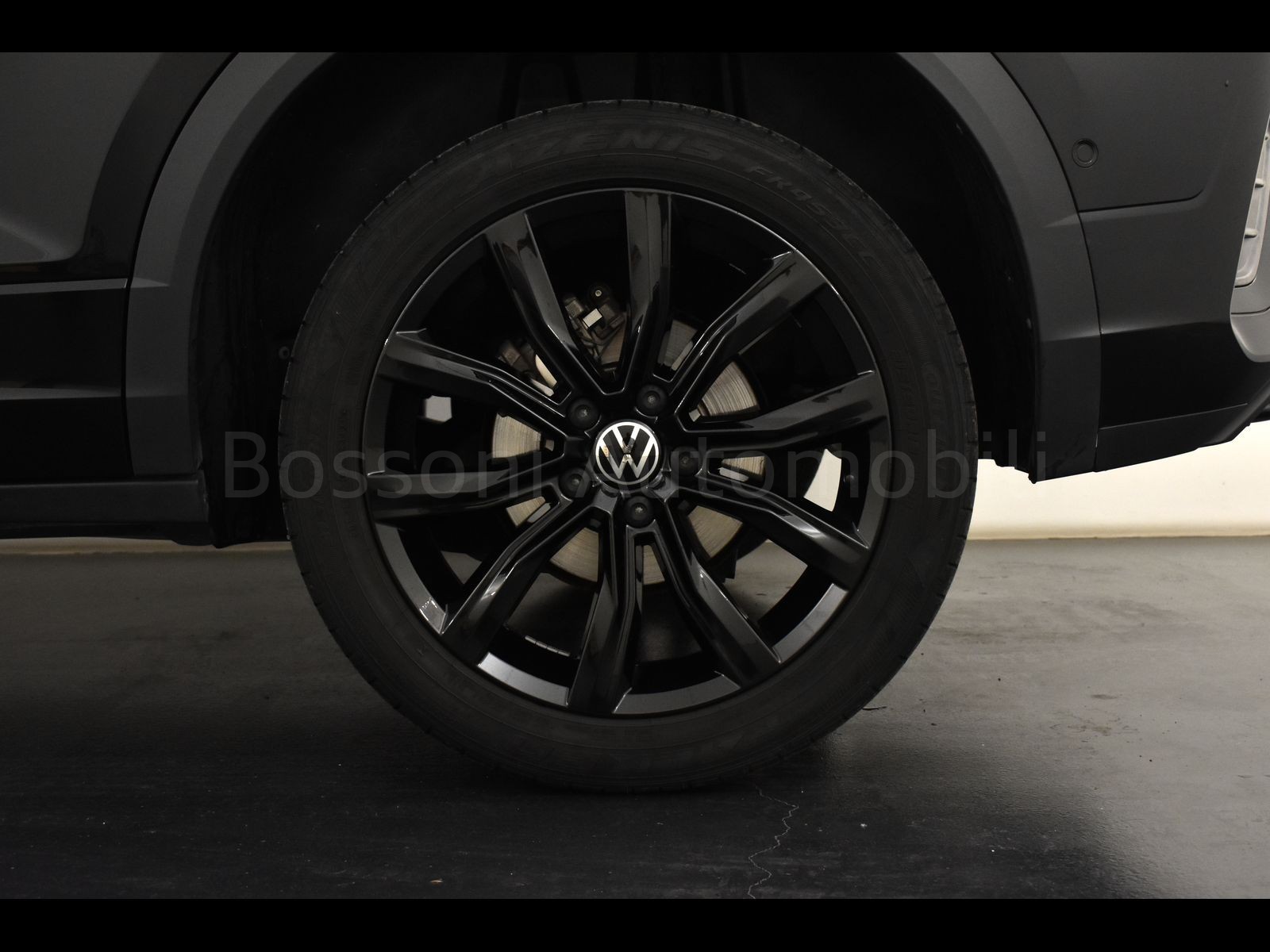 12 - Volkswagen T-Roc 2.0 tdi scr 115cv r line
