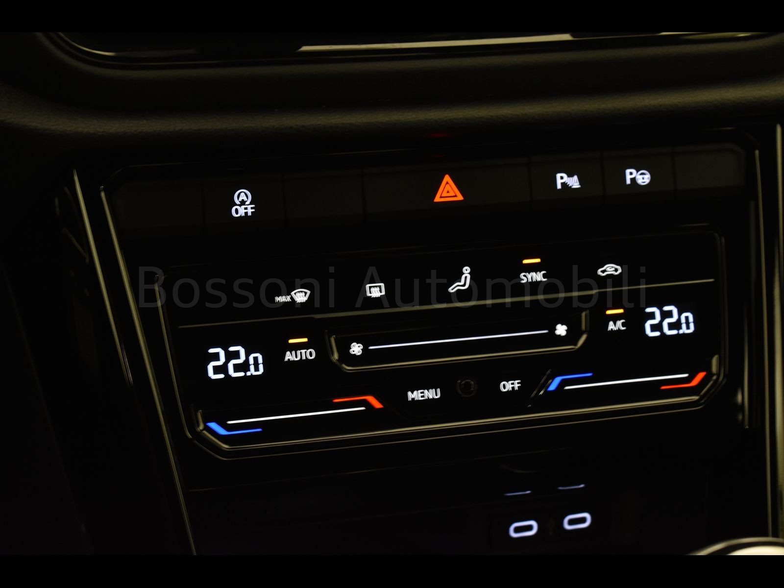 21 - Volkswagen T-Roc 2.0 tdi scr 115cv r line