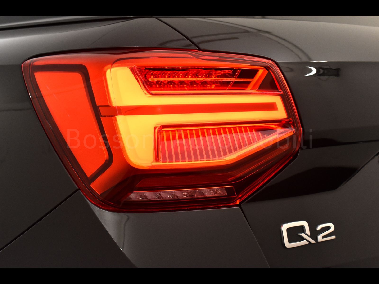 10 - Audi Q2 35 2.0 tdi s line edition s tronic