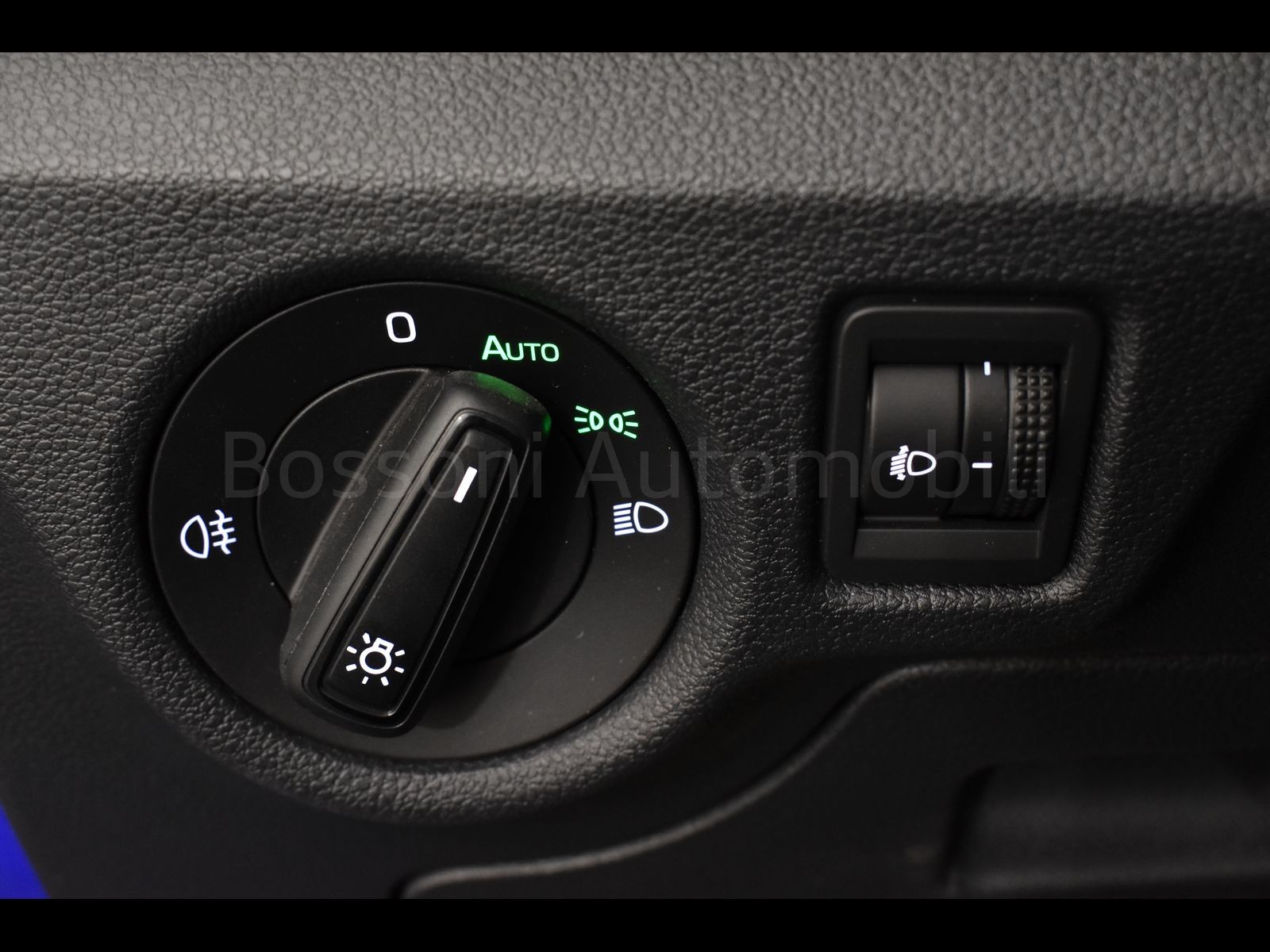 17 - Skoda Kamiq 1.0 tsi 95cv ambition