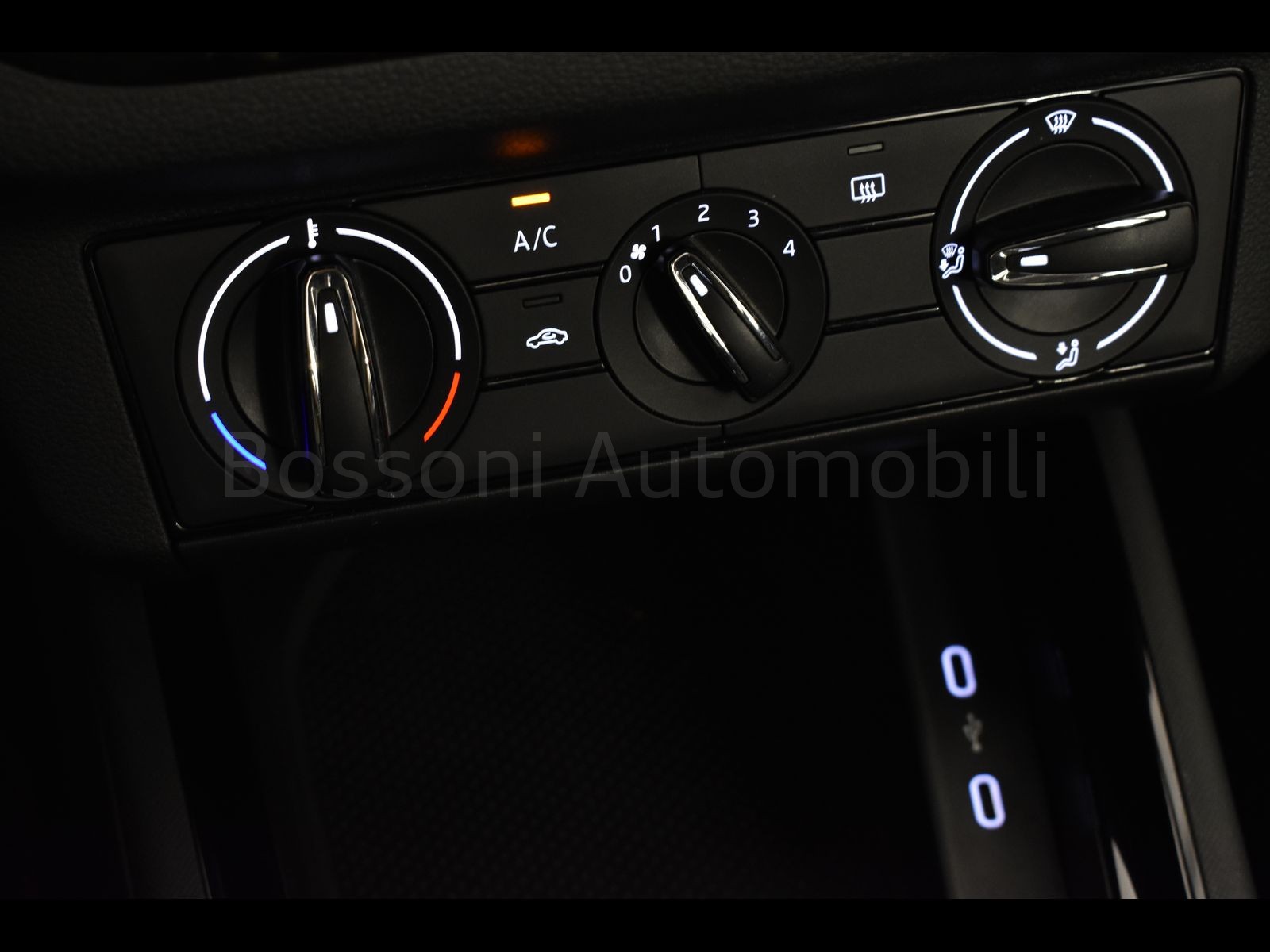 22 - Skoda Kamiq 1.0 tsi 95cv ambition