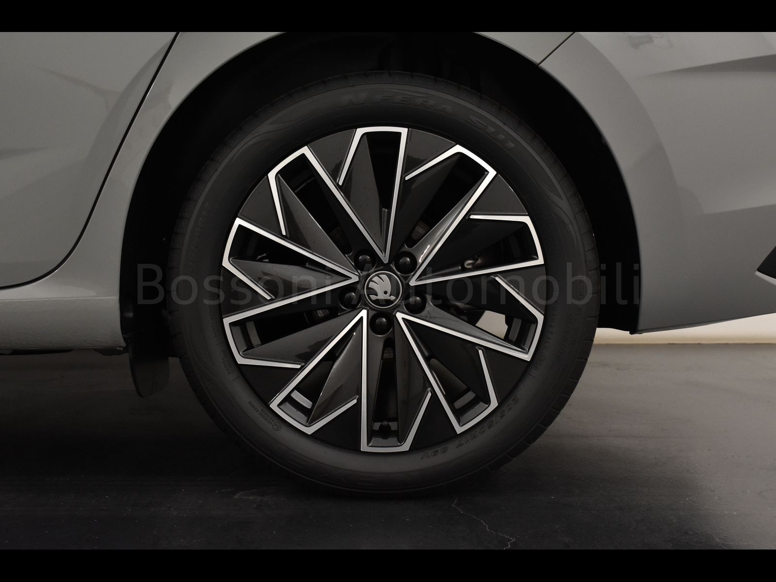 12 - Skoda Scala 1.5 tsi act 150cv style dsg