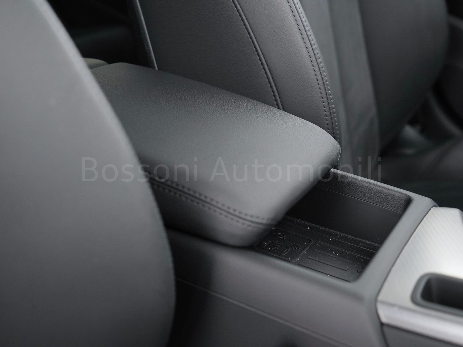 17 - Audi A4 allroad allroad 40 2.0 tdi mhev 204cv identity contrast quattro s tronic