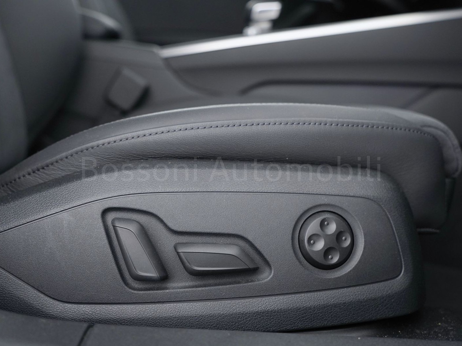 20 - Audi A4 allroad allroad 40 2.0 tdi mhev 204cv identity contrast quattro s tronic