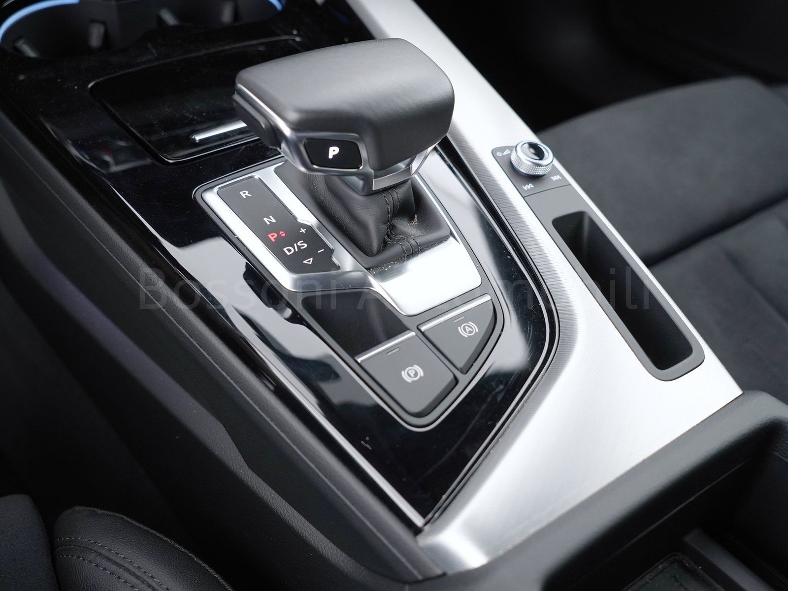 24 - Audi A4 allroad allroad 40 2.0 tdi mhev 204cv identity contrast quattro s tronic