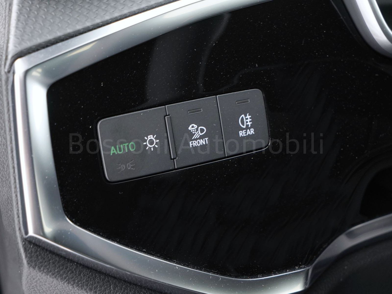 11 - Audi Q3 sportback 40 2.0 tdi 193cv s line edition quattro s tronic