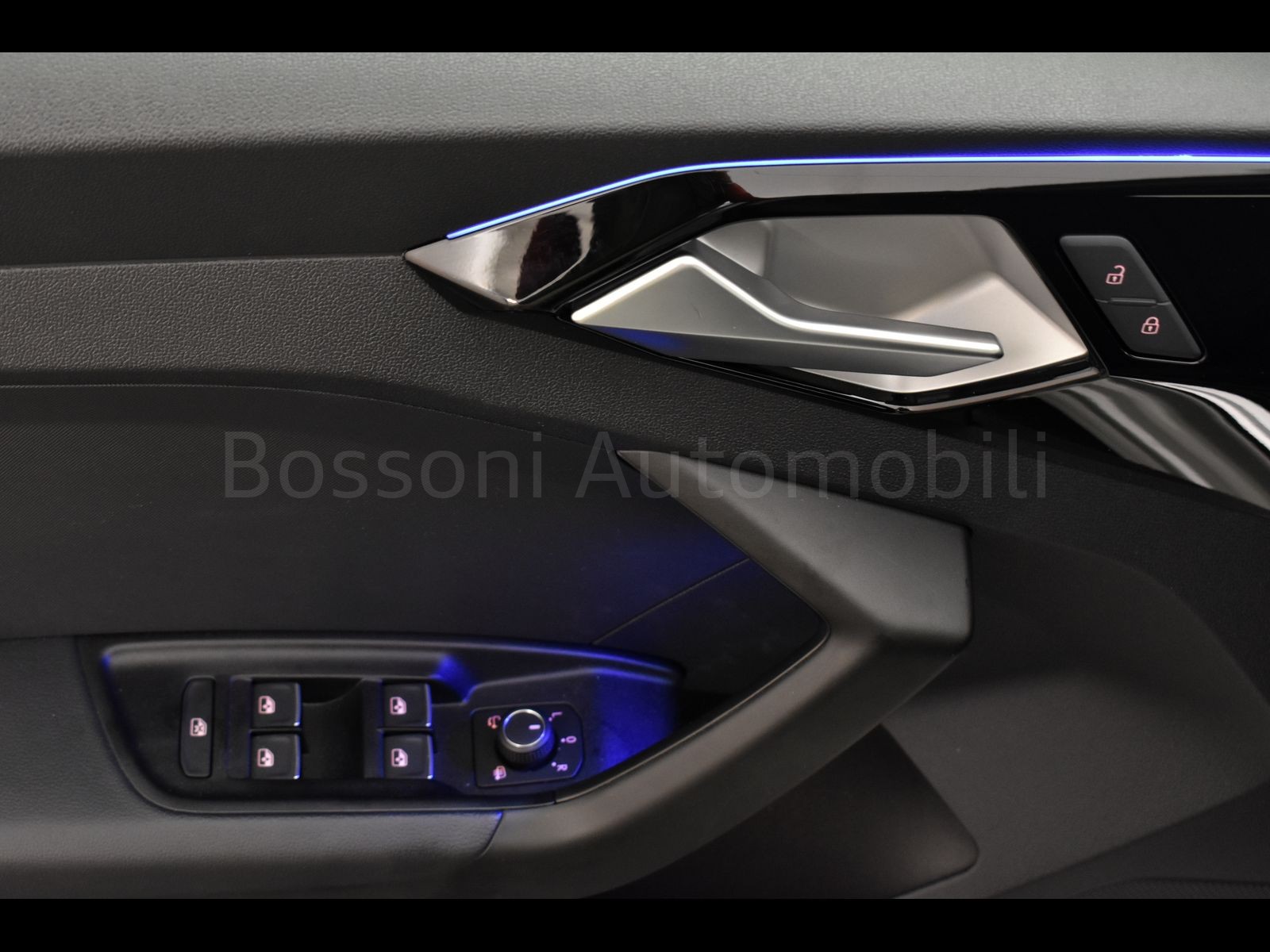 16 - Audi A1 sportback 30 1.0 tfsi 116cv s line edition s tronic