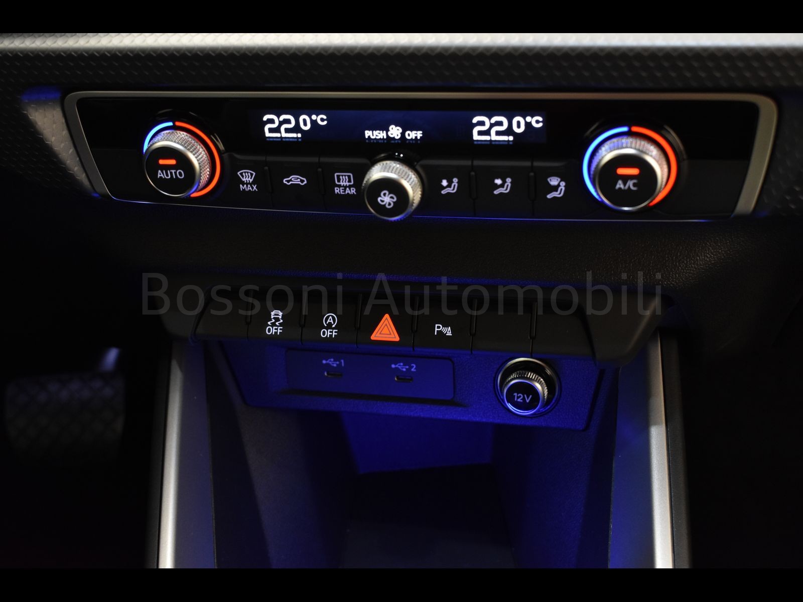 8 - Audi A1 sportback 30 1.0 tfsi 116cv s line edition s tronic