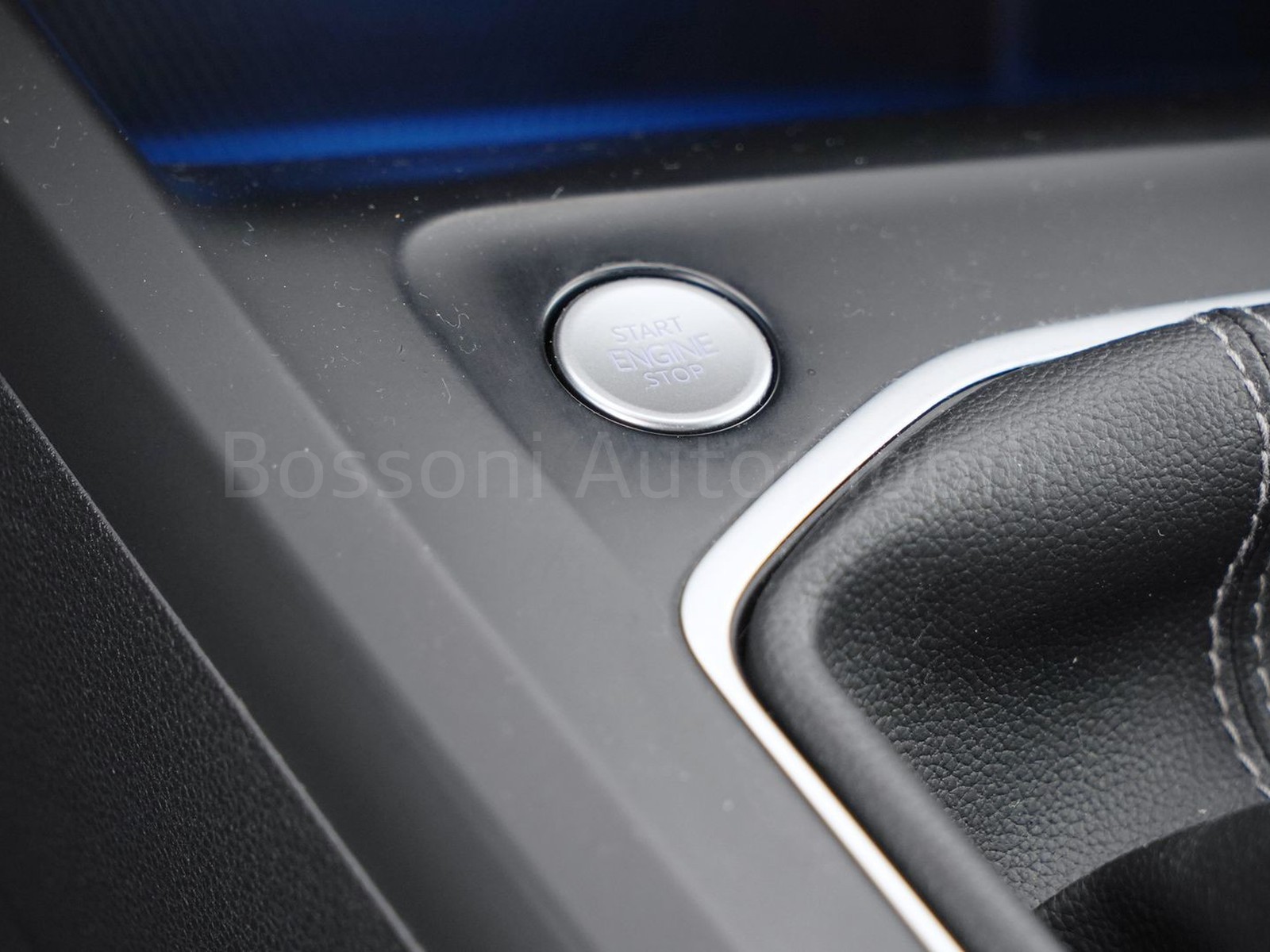 23 - Volkswagen Golf 1.5 tsi evo act 150cv r-line