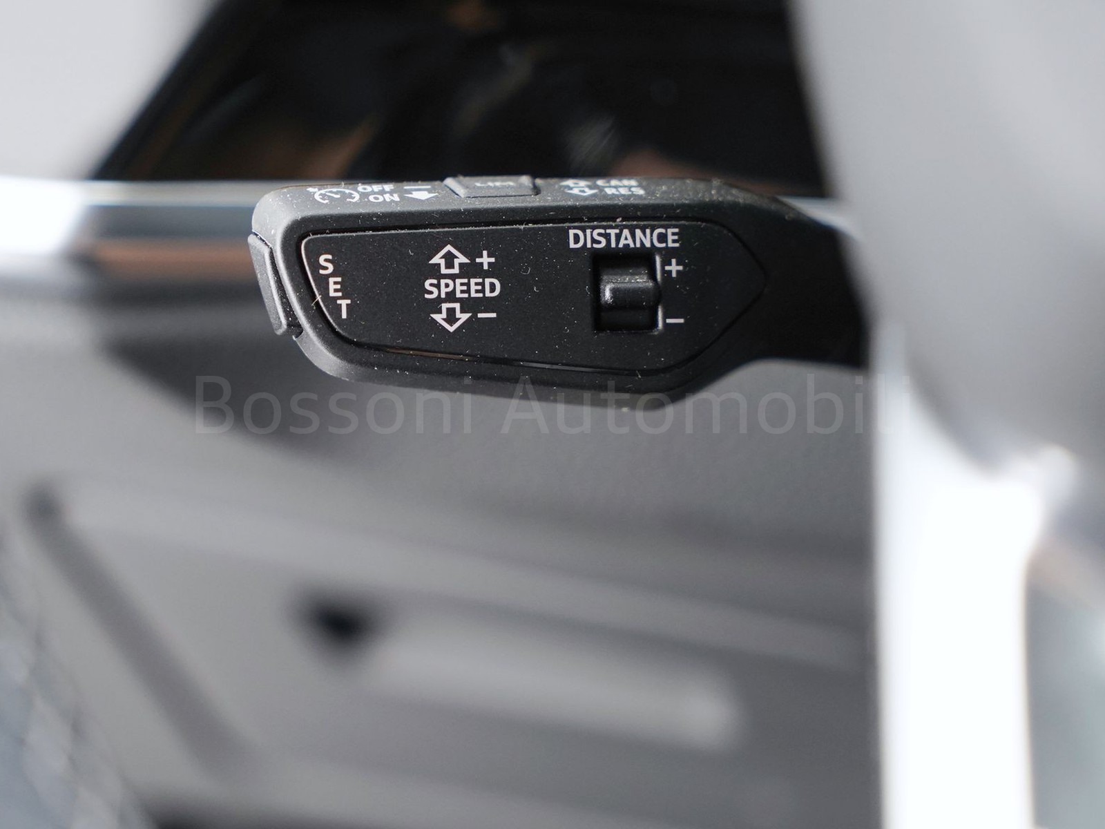 23 - Audi Q3 35 2.0 tdi s line edition s tronic