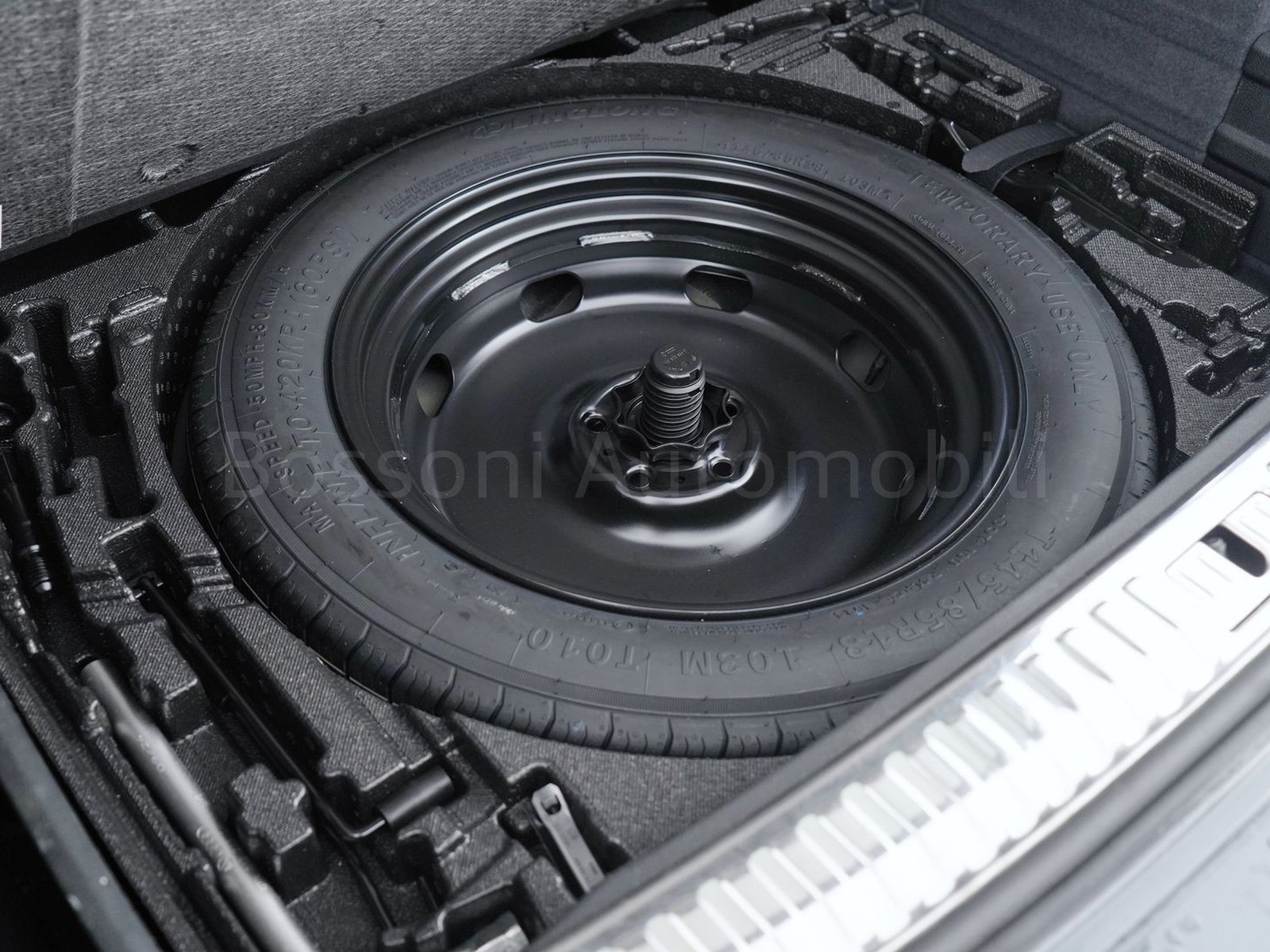 32 - Audi Q3 35 2.0 tdi s line edition s tronic