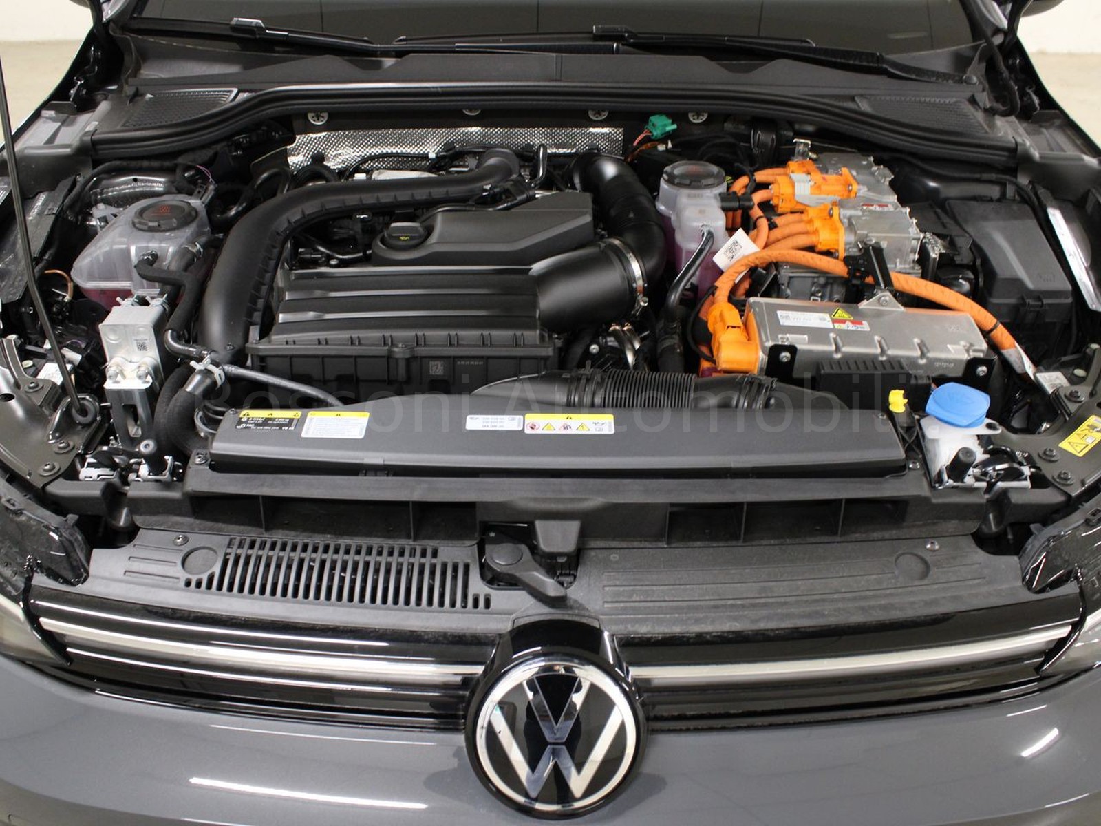 11 - Volkswagen Golf 1.5 tsi ehybrid 204cv edition plus dsg