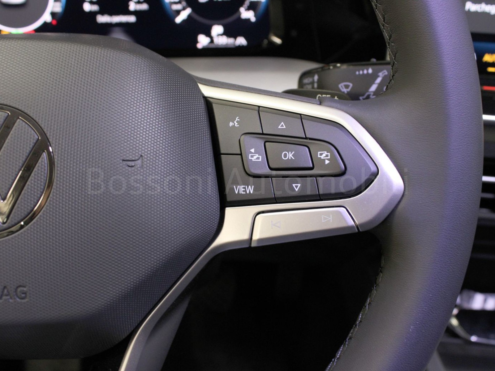 24 - Volkswagen Golf 1.5 tsi ehybrid 204cv edition plus dsg