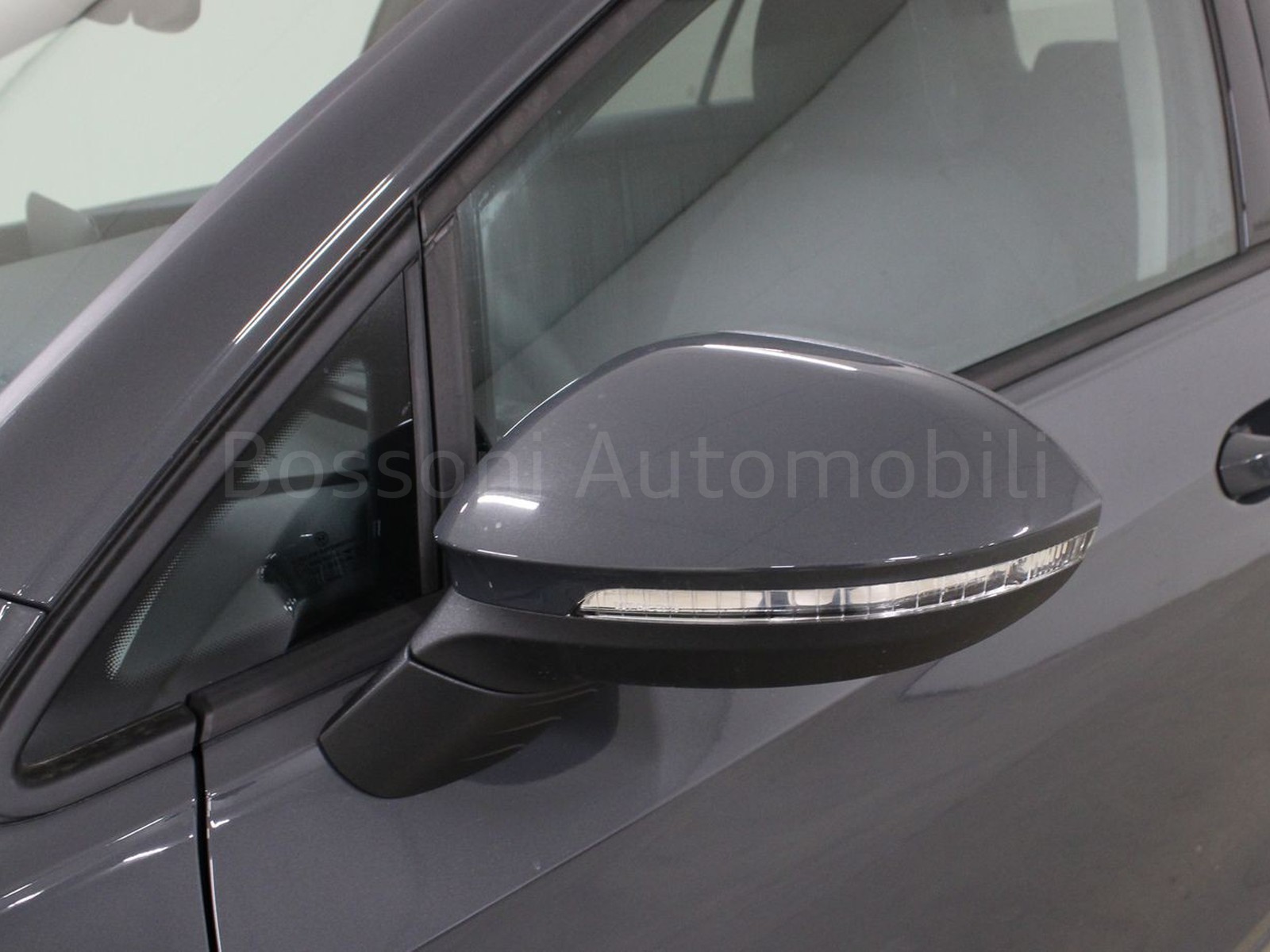 34 - Volkswagen Golf 1.5 tsi ehybrid 204cv edition plus dsg