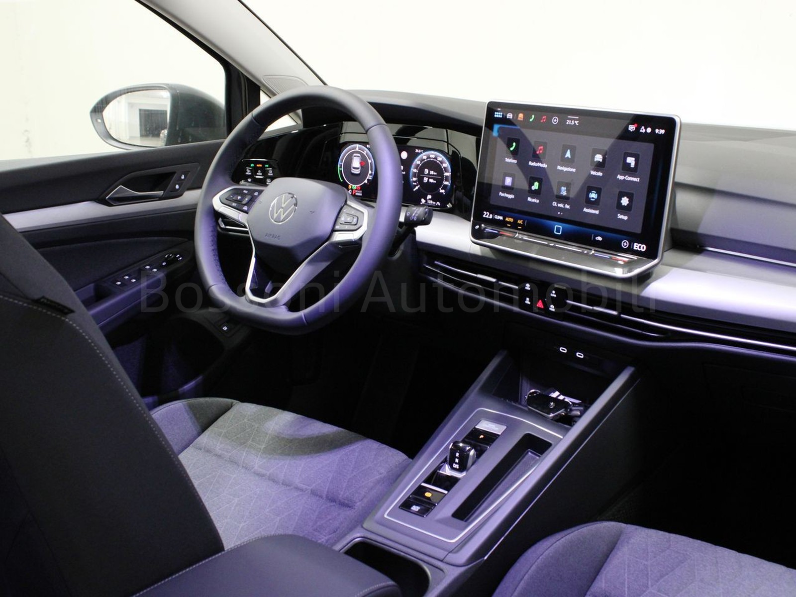 6 - Volkswagen Golf 1.5 tsi ehybrid 204cv edition plus dsg