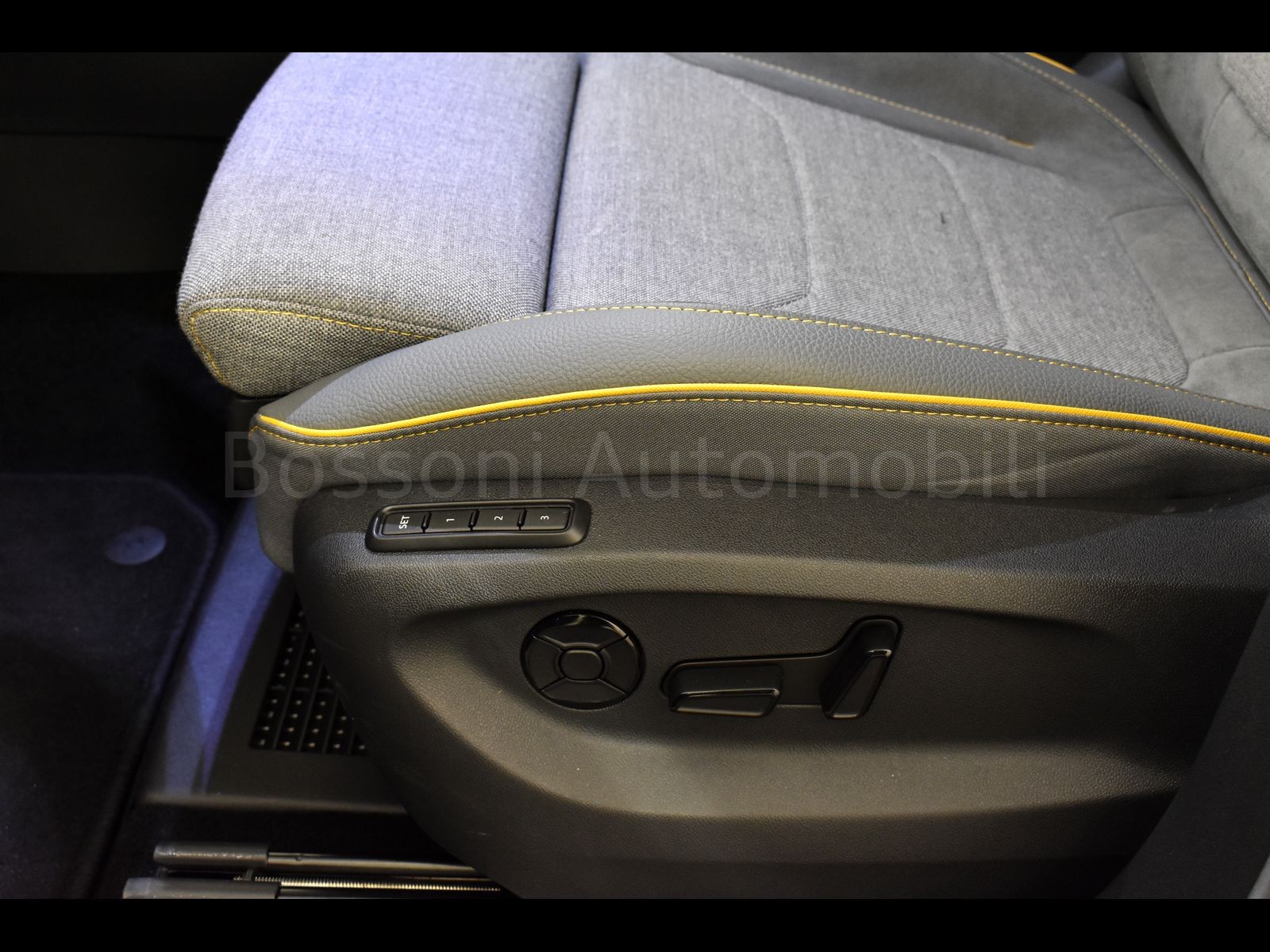 17 - Skoda Kodiaq 1.5 tsi m-hev 150cv selection dsg