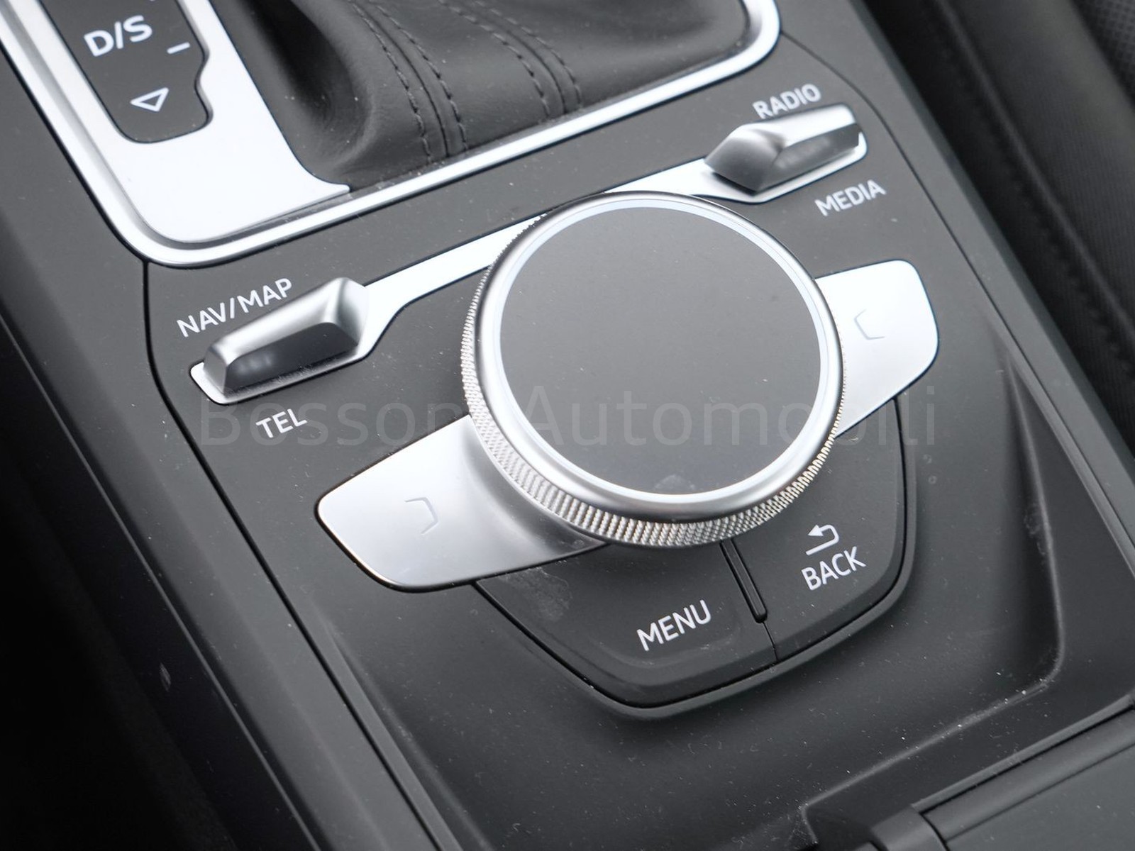 24 - Audi Q2 30 2.0 tdi s line edition s tronic