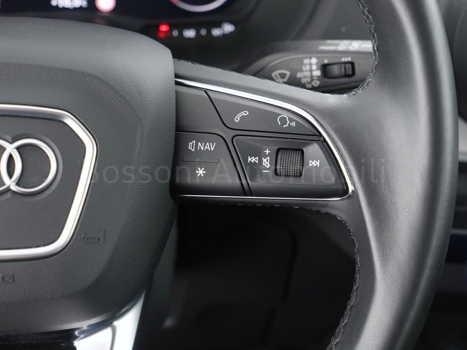 9 - Audi Q2 30 2.0 tdi s line edition s tronic