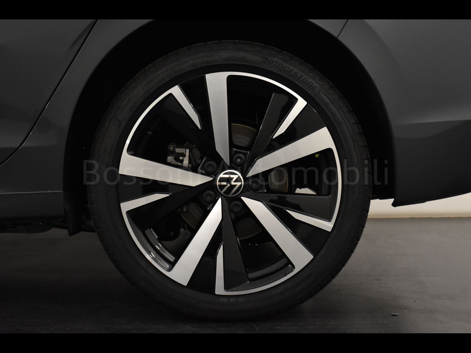 12 - Volkswagen Golf 1.5 tsi ehybrid 204cv style dsg