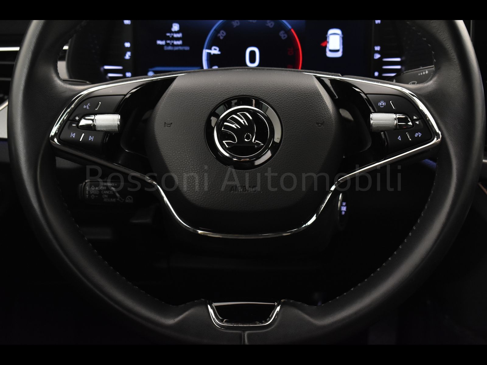 15 - Skoda Kamiq 1.0 tsi 110cv dark shade