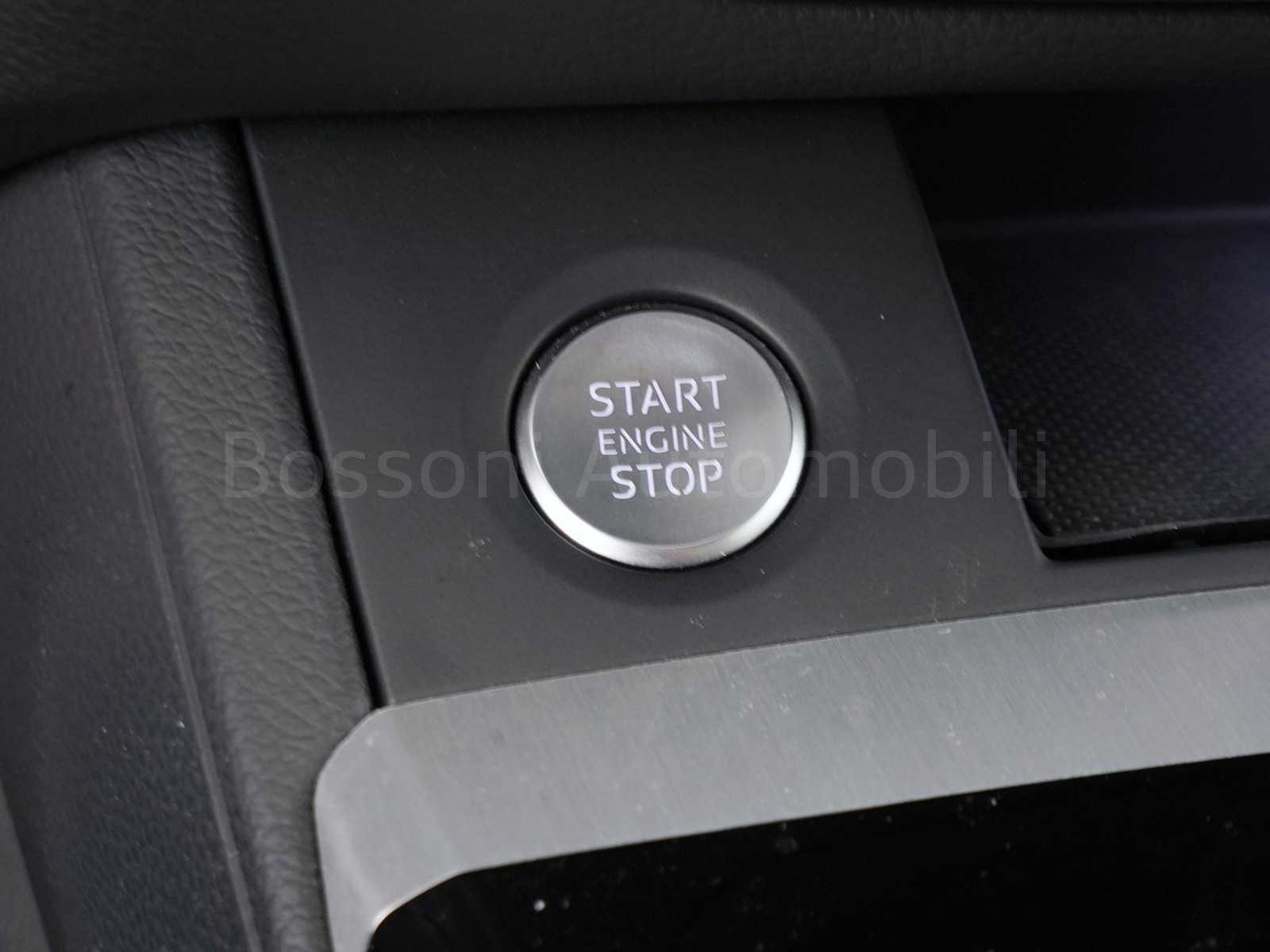 23 - Audi Q5 sportback 40 2.0 tdi mhev 12v s line quattro s tronic