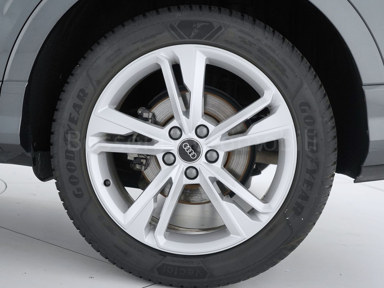 12 - Audi Q3 35 2.0 tdi s line edition s tronic