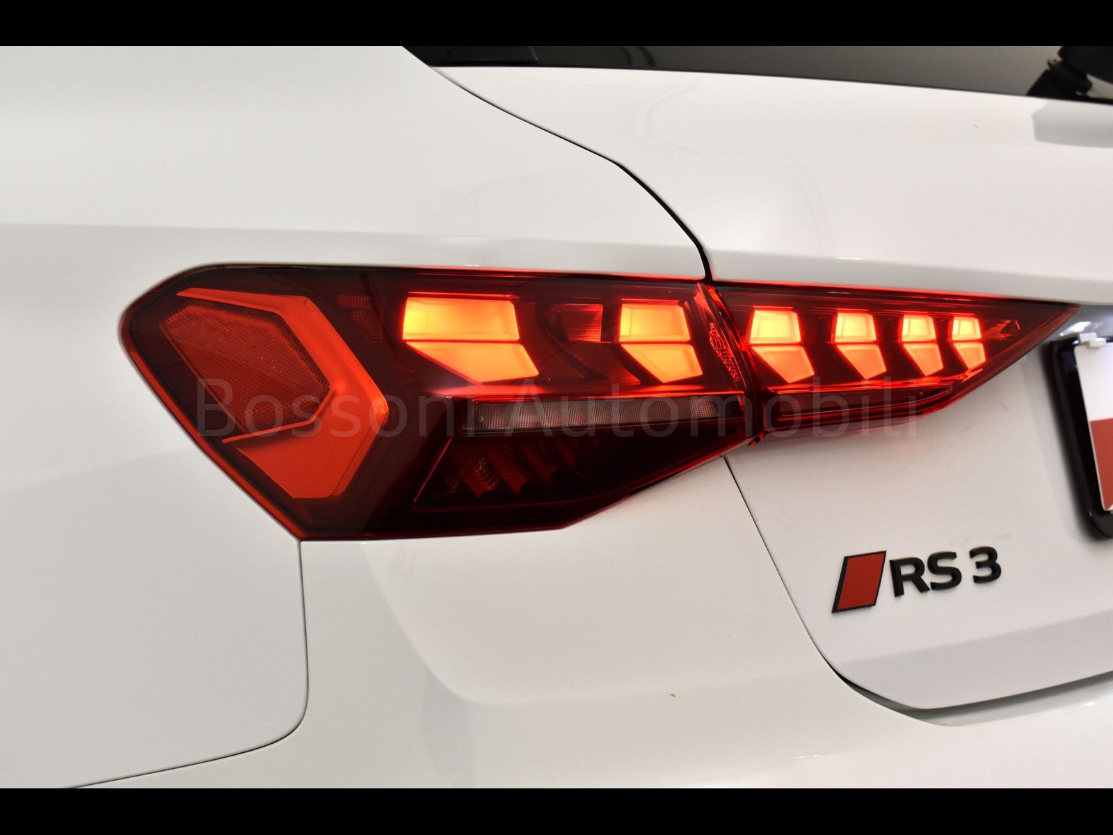 10 - Audi RS3 sportback 2.5 tfsi quattro