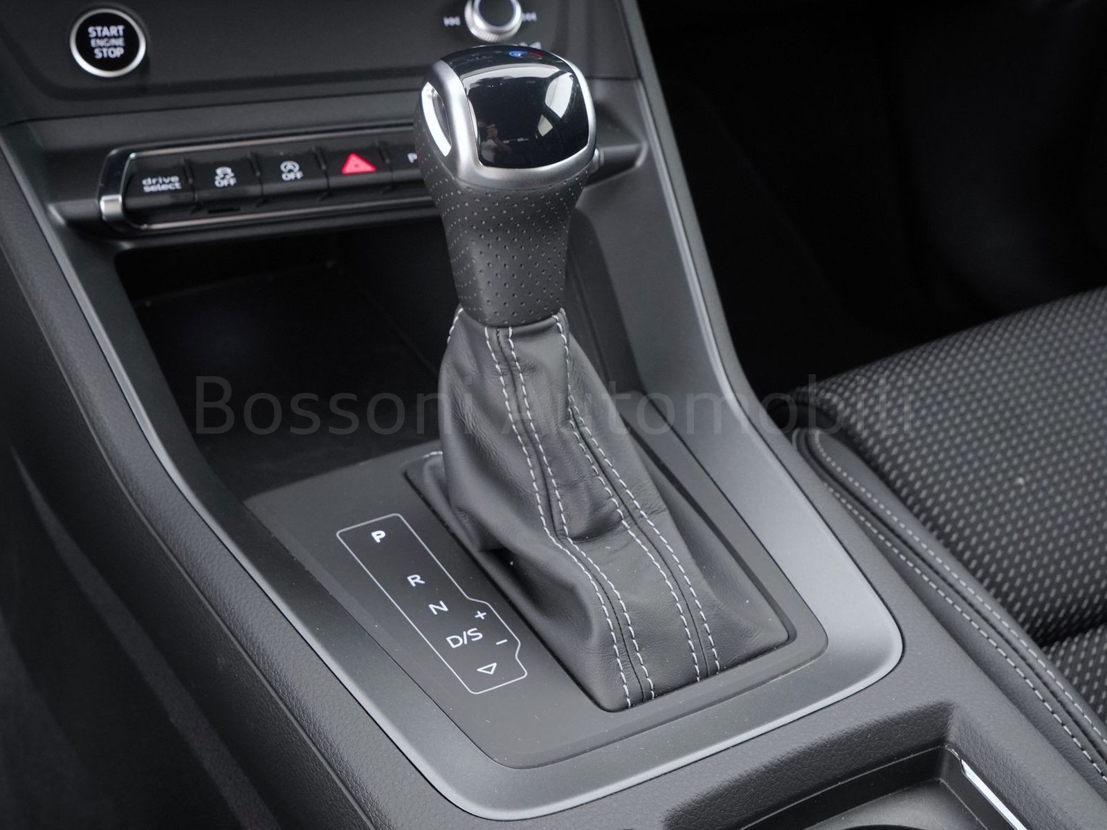 22 - Audi Q3 sportback 40 2.0 tdi 193cv s line edition quattro s tronic