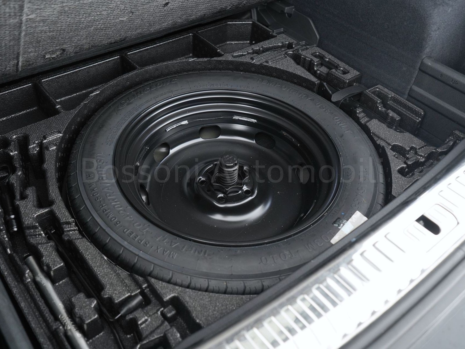 33 - Audi Q3 sportback 40 2.0 tdi 193cv s line edition quattro s tronic