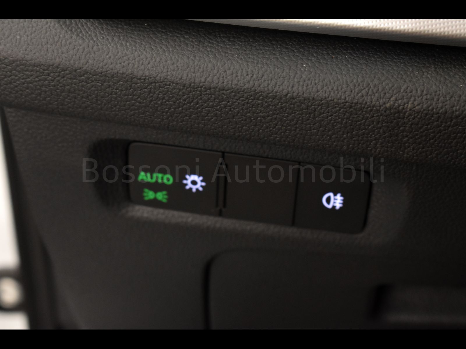 17 - Skoda Octavia wagon 2.0 tdi 150cv executive dsg