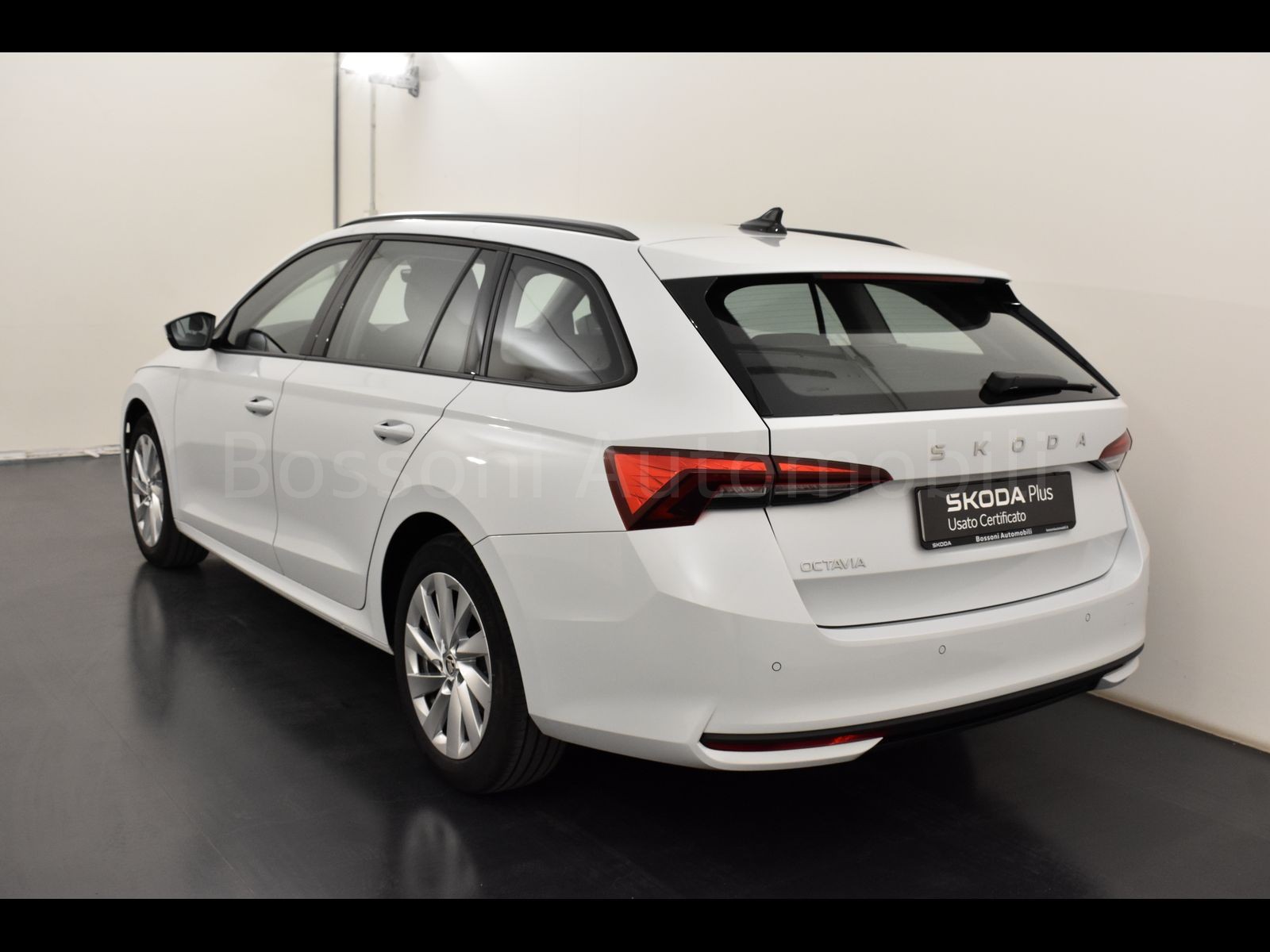 4 - Skoda Octavia wagon 2.0 tdi 150cv executive dsg