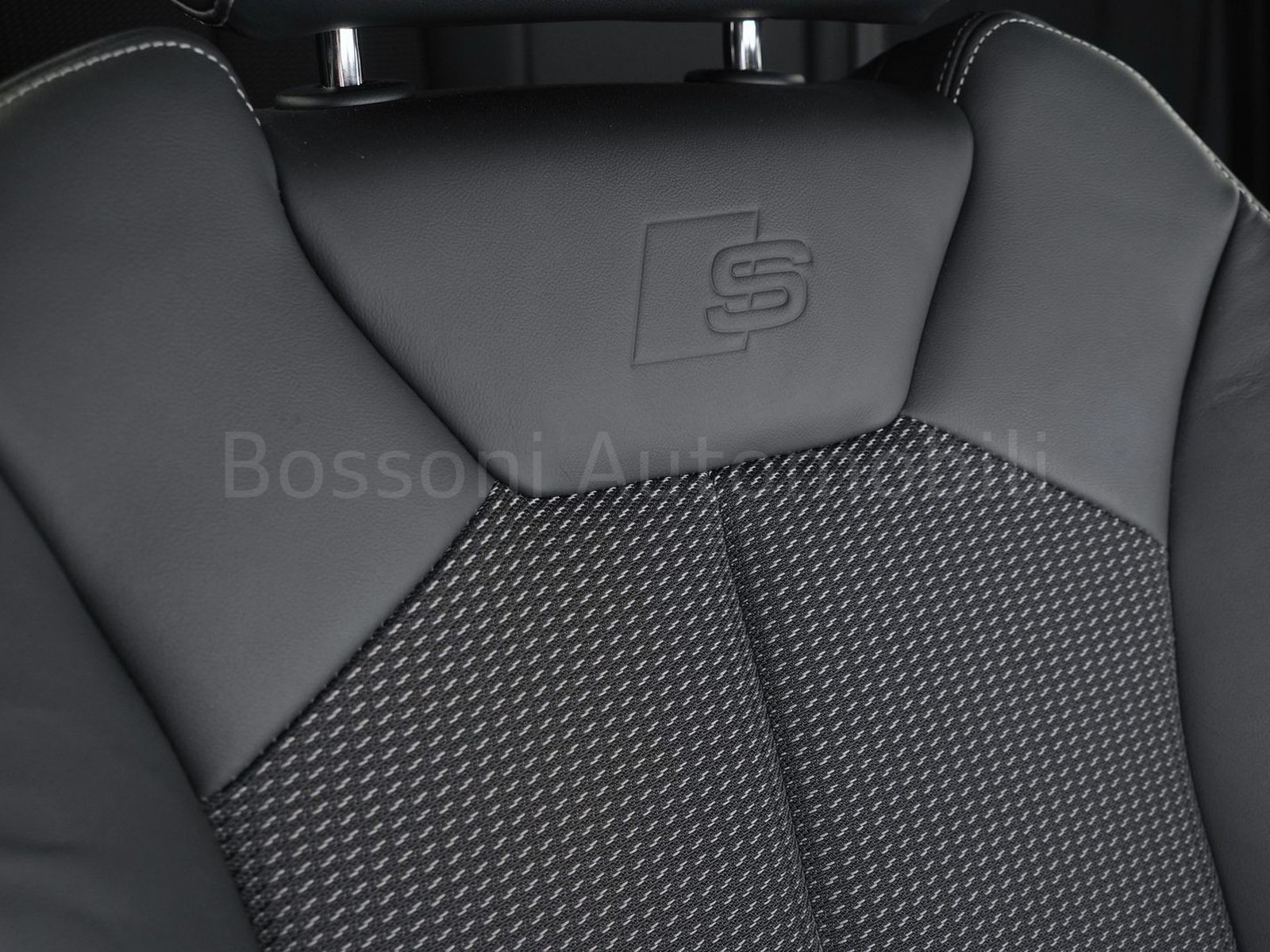 21 - Audi Q3 sportback 35 2.0 tdi s line edition s tronic