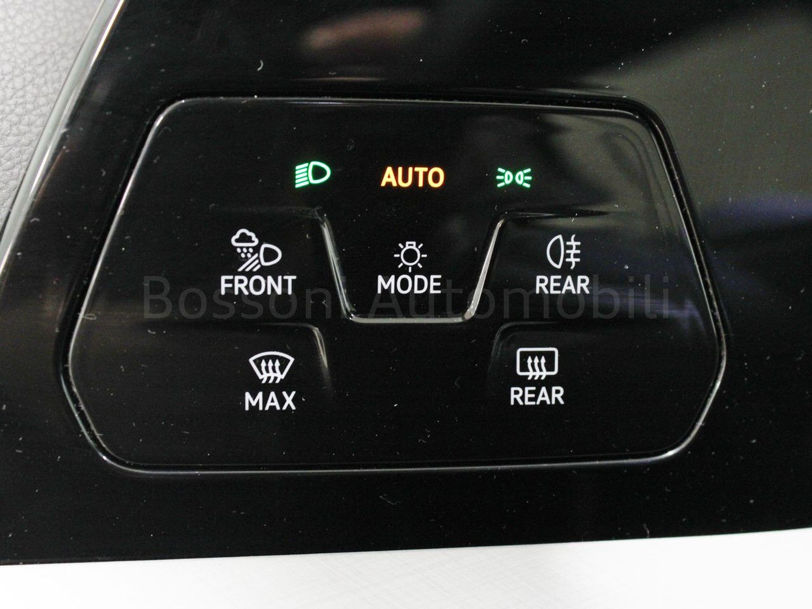 16 - Volkswagen Golf 2.0 tdi scr 150cv edition plus dsg