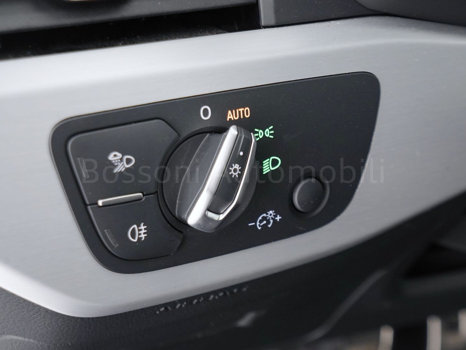 11 - Audi A4 avant 40 2.0 tdi mhev 204cv s line edition quattro s tronic