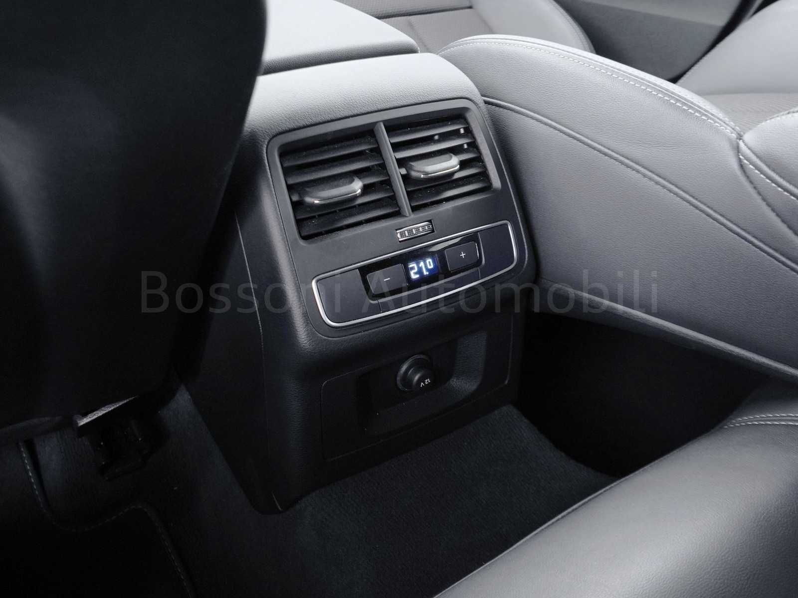 28 - Audi A4 avant 40 2.0 tdi mhev 204cv s line edition quattro s tronic