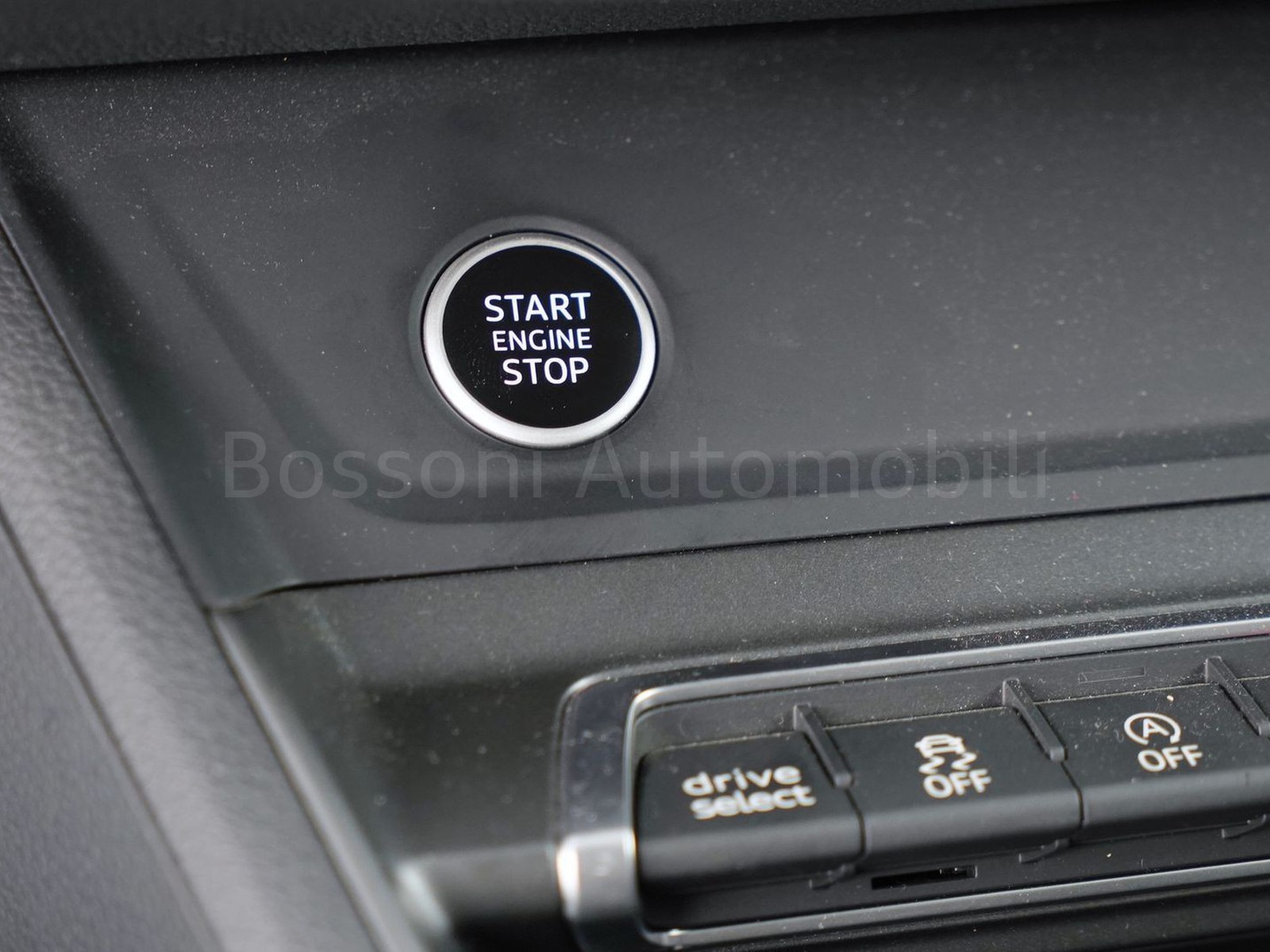 24 - Audi Q3 sportback 35 2.0 tdi s line edition s tronic