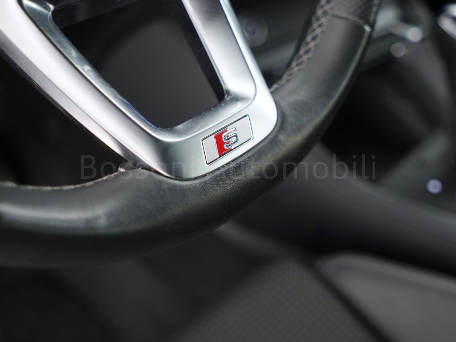 28 - Audi Q3 sportback 35 2.0 tdi s line edition s tronic