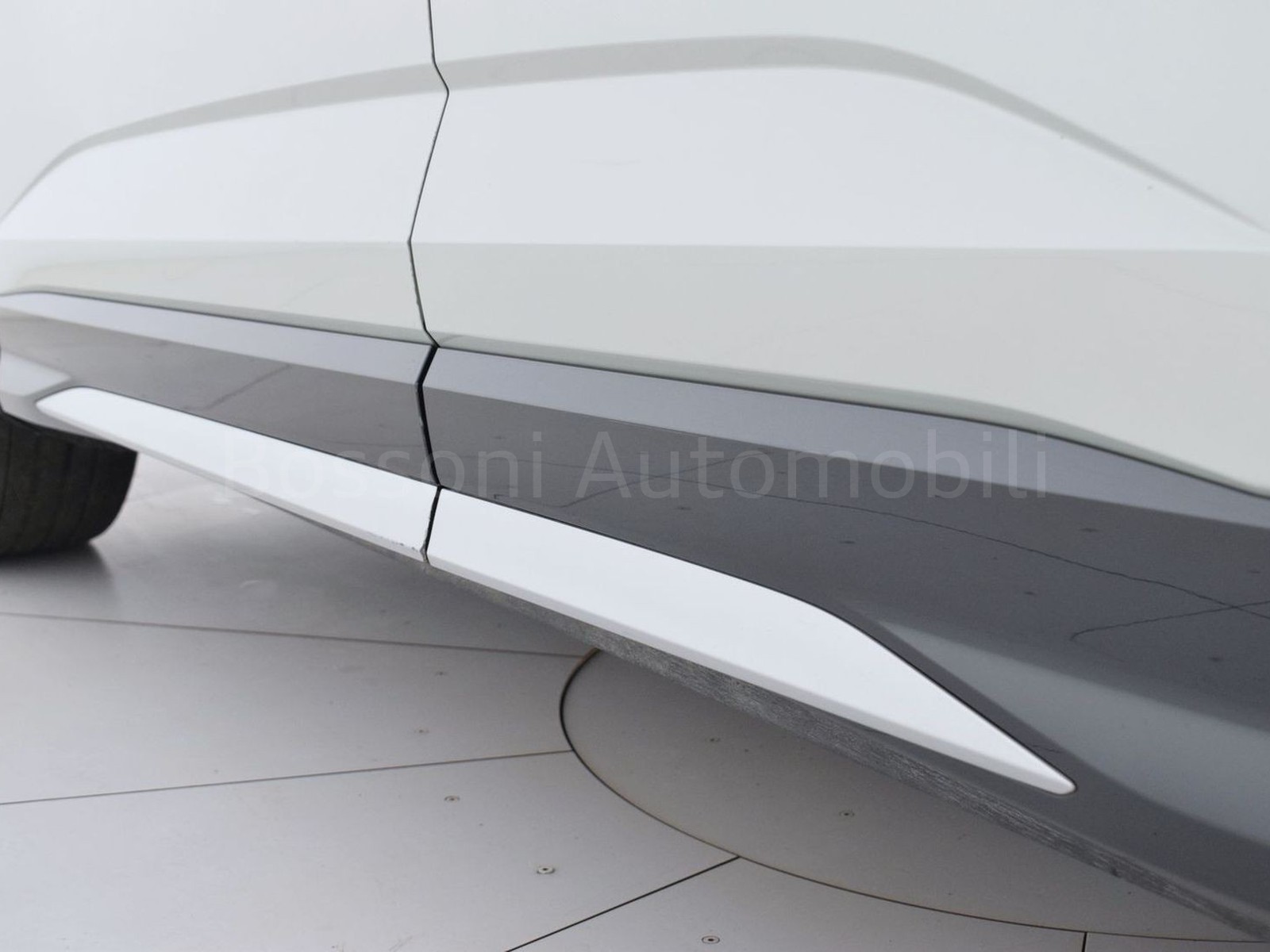 36 - Audi Q3 sportback 35 2.0 tdi s line edition s tronic