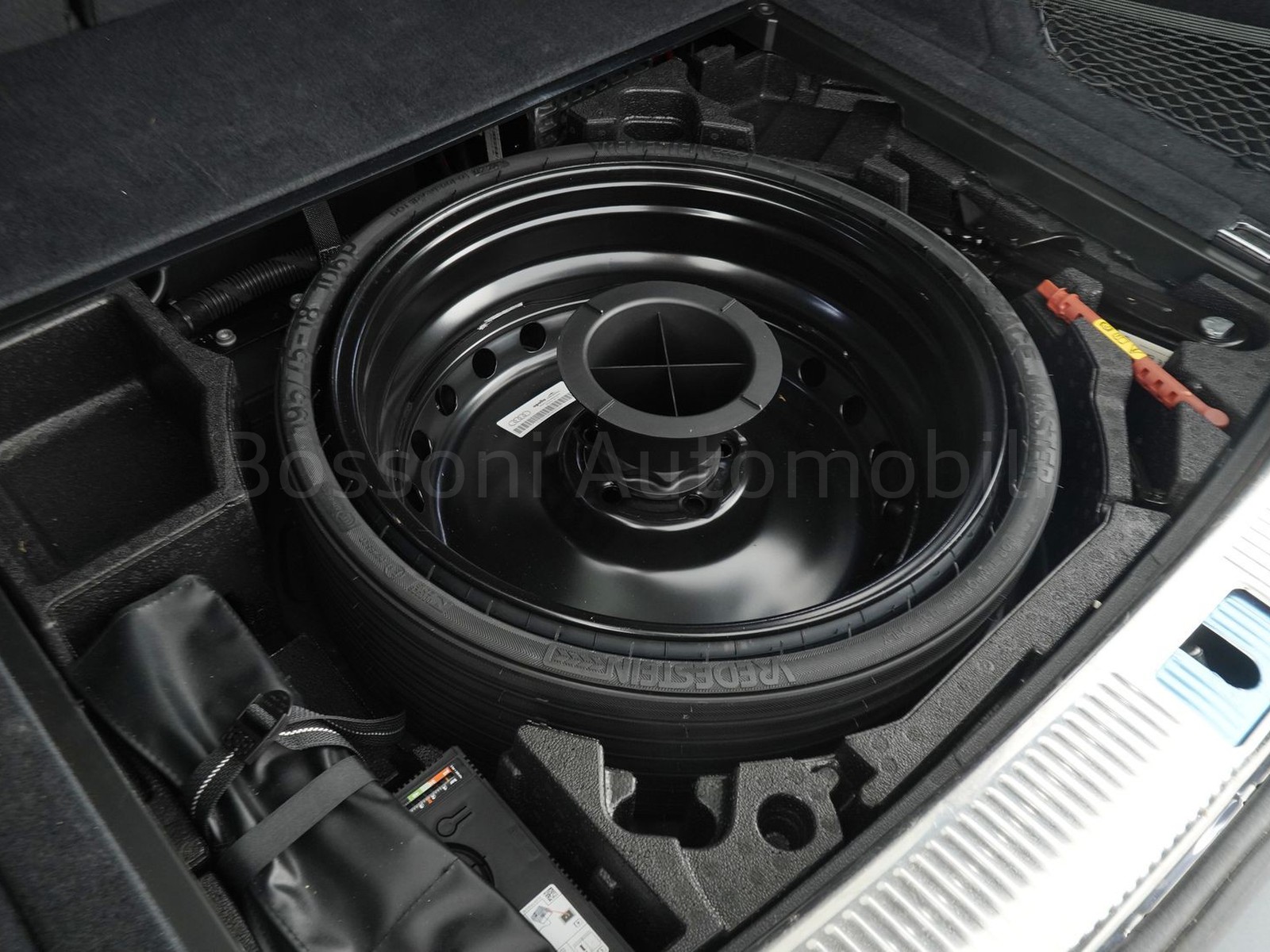 33 - Audi Q5 sportback 40 2.0 tdi mhev 12v s line quattro s tronic