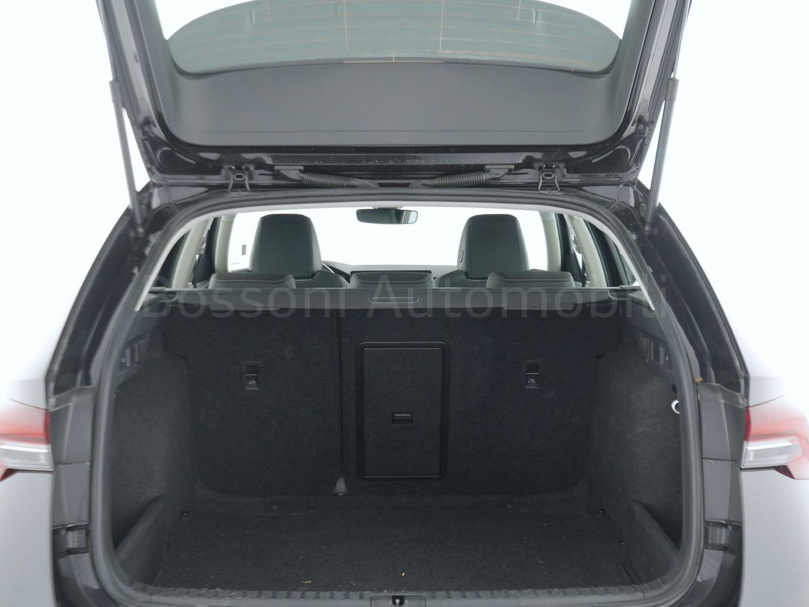 10 - Skoda Octavia wagon 2.0 tdi 150cv executive dsg