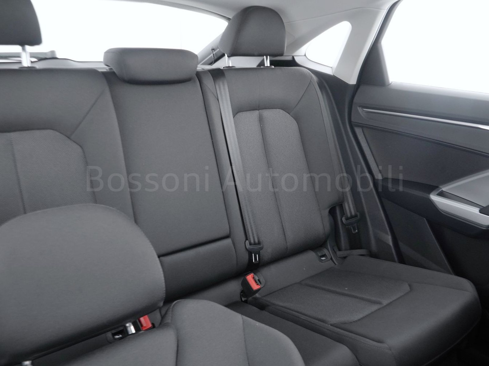 21 - Audi Q3 sportback 35 1.5 tfsi mhev 150cv s line edition s tronic