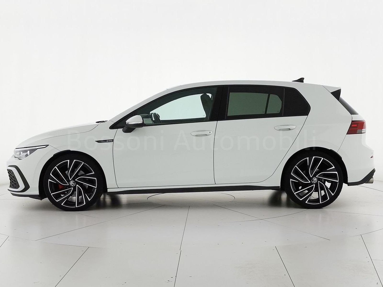 8 - Volkswagen Golf 2.0 tdi 200cv gtd dsg