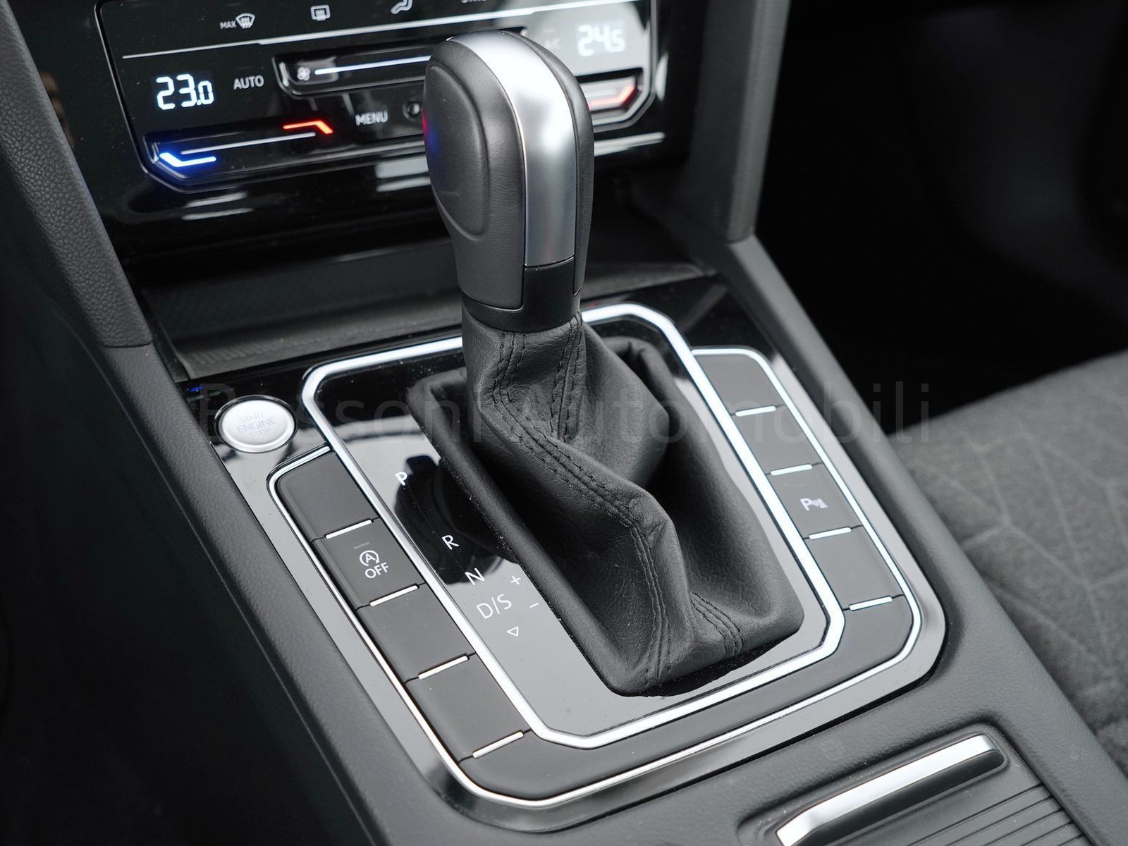 23 - Volkswagen Passat variant 2.0 tdi scr evo 150cv business dsg