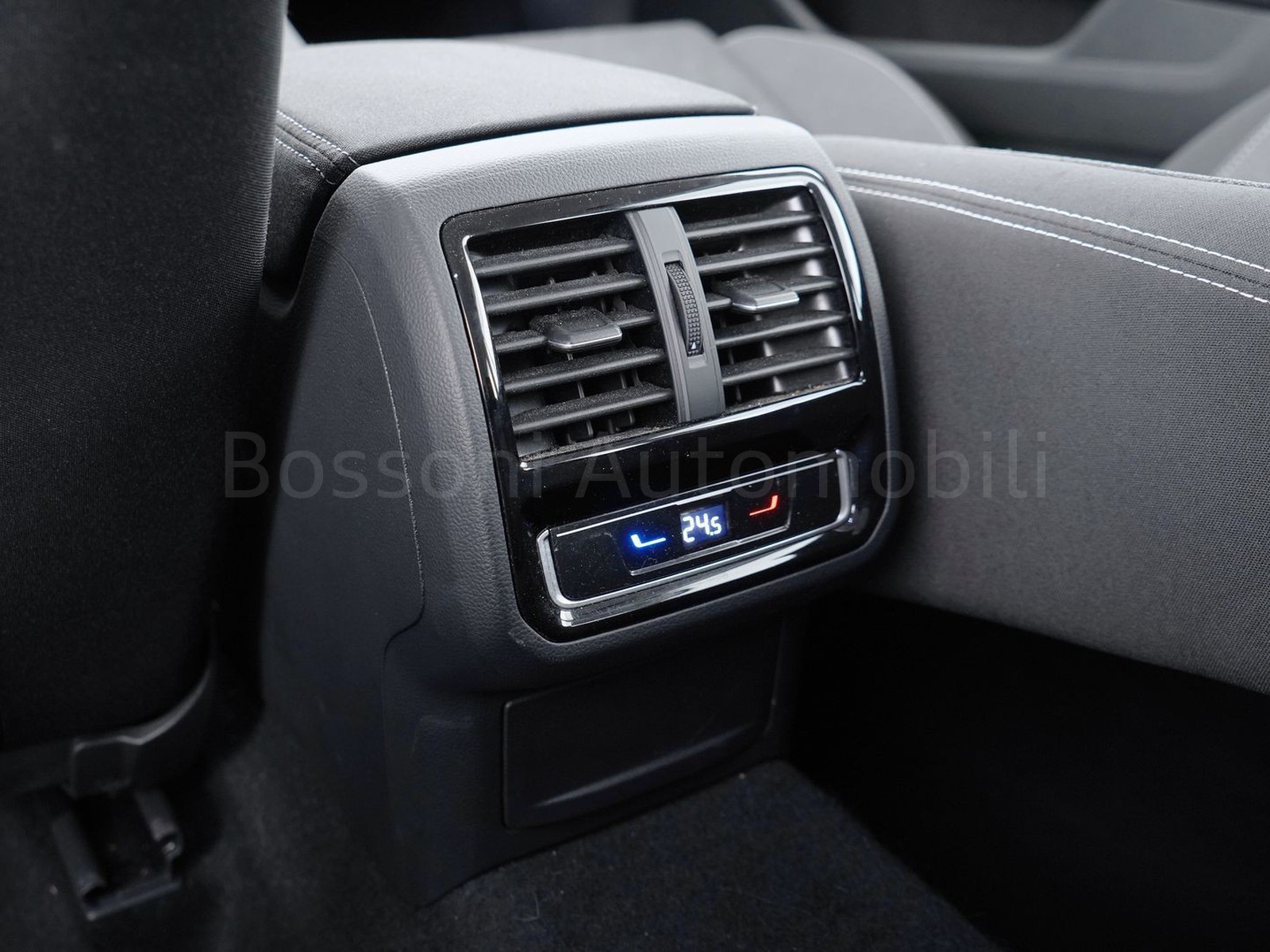 29 - Volkswagen Passat variant 2.0 tdi scr evo 150cv business dsg