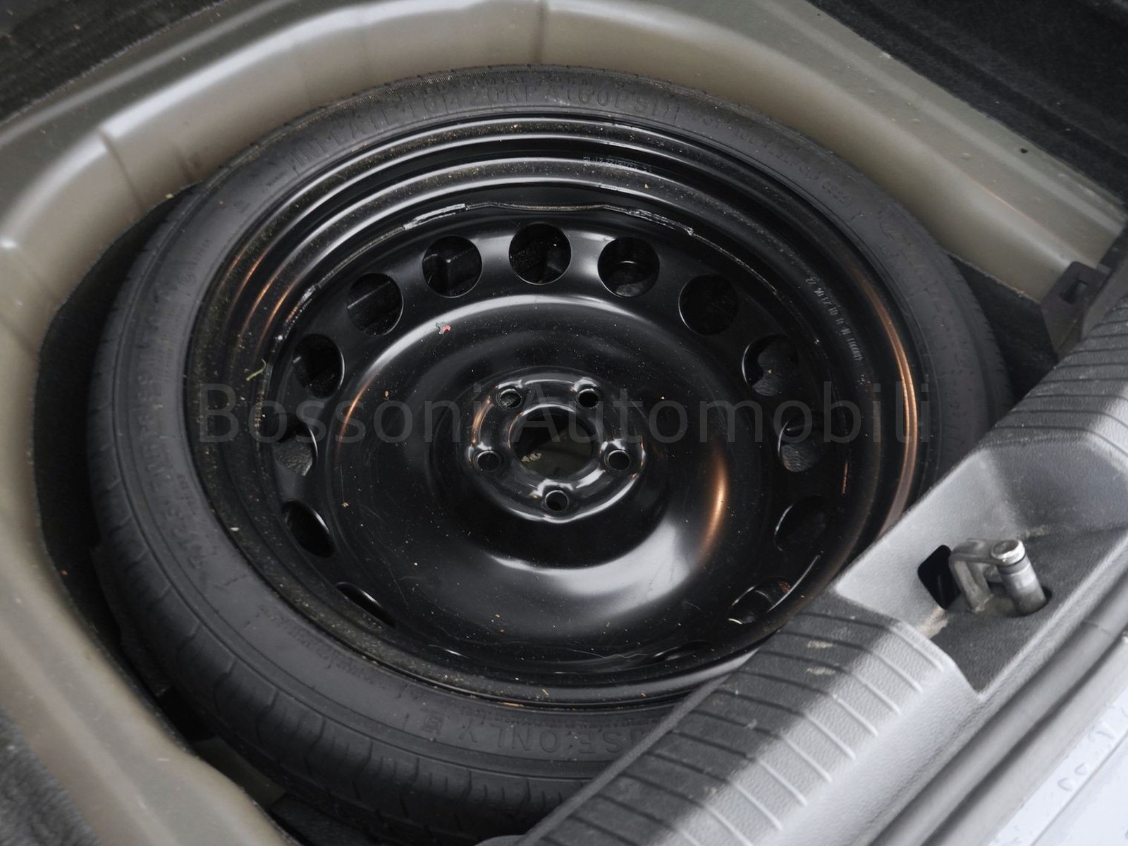 35 - Volkswagen Taigo 1.0 tsi 110cv r-line