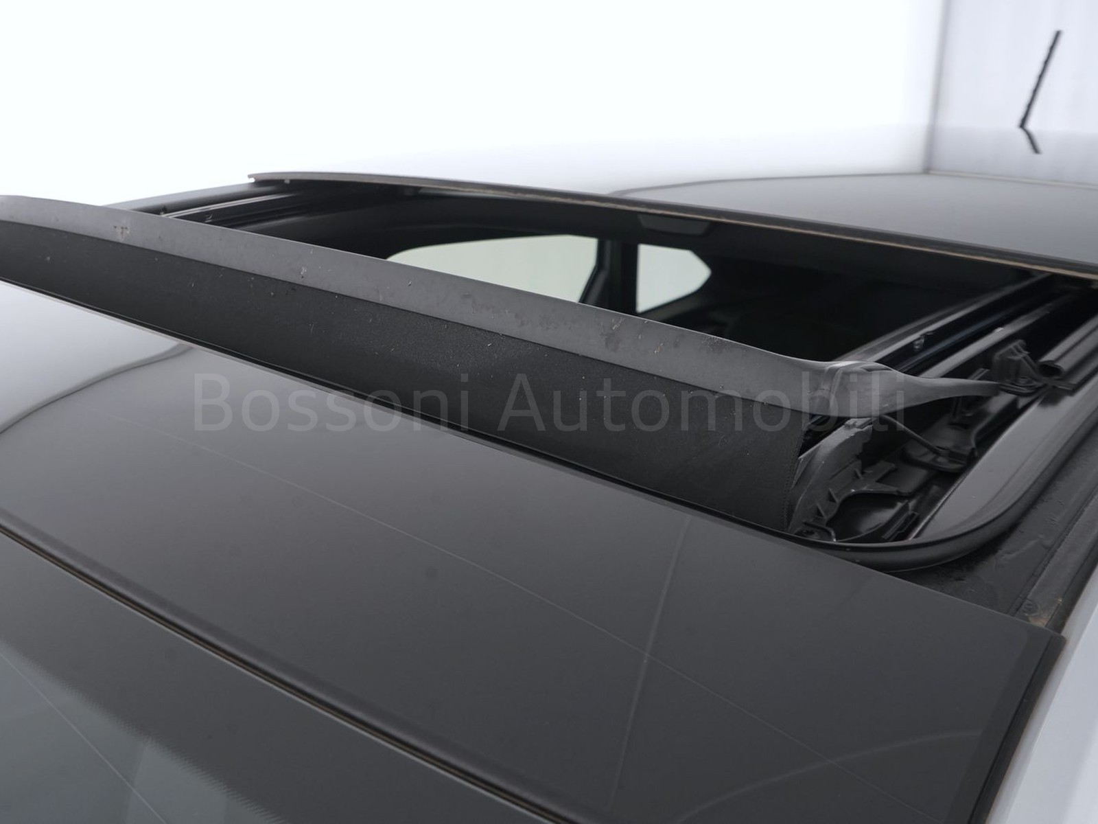 36 - Volkswagen Taigo 1.0 tsi 115cv r-line