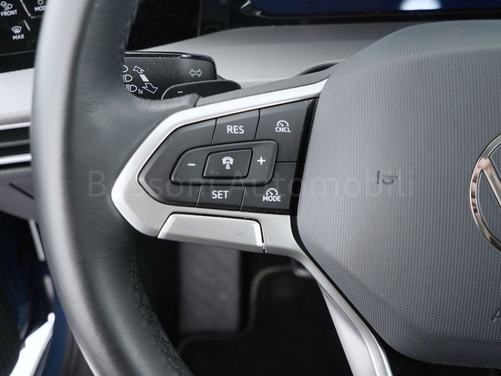 26 - Volkswagen Golf 2.0 tdi scr 150cv style dsg