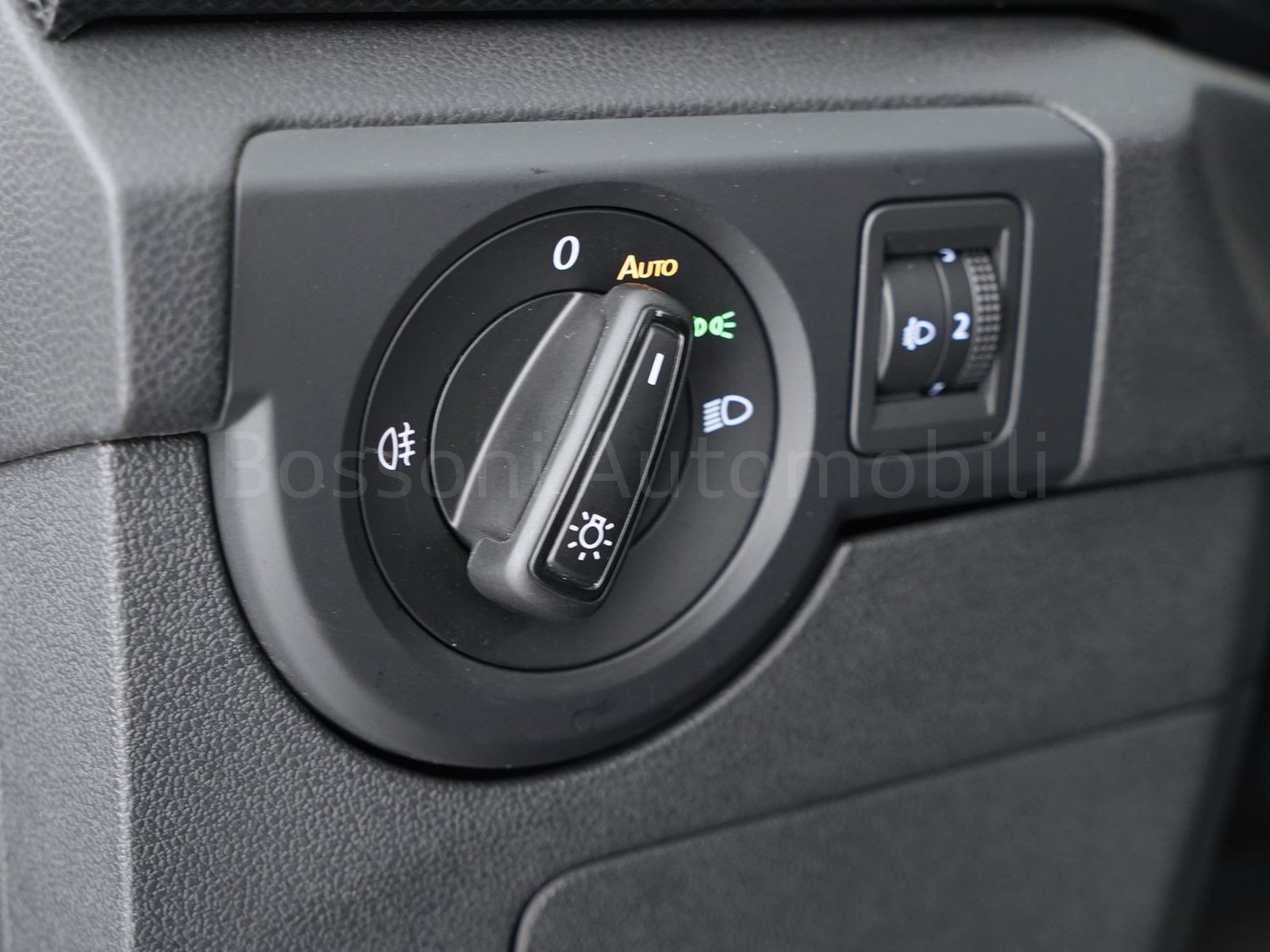 16 - Volkswagen T-Cross 1.0 tsi 95cv life